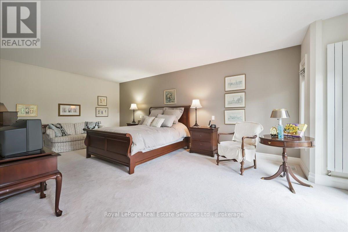 281 Pinehurst Drive, Oakville, Ontario  L6J 4X2 - Photo 32 - W12883950