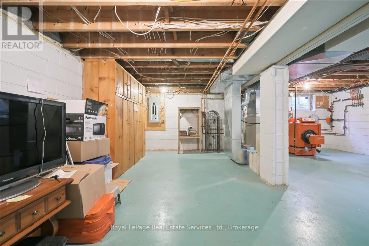 281 Pinehurst Drive, Oakville, Ontario  L6J 4X2 - Photo 42 - W12883950