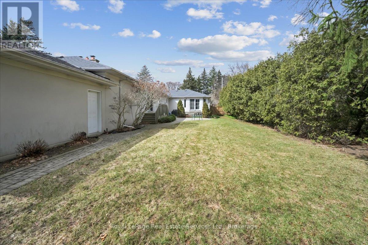 281 Pinehurst Drive, Oakville, Ontario  L6J 4X2 - Photo 45 - W12883950