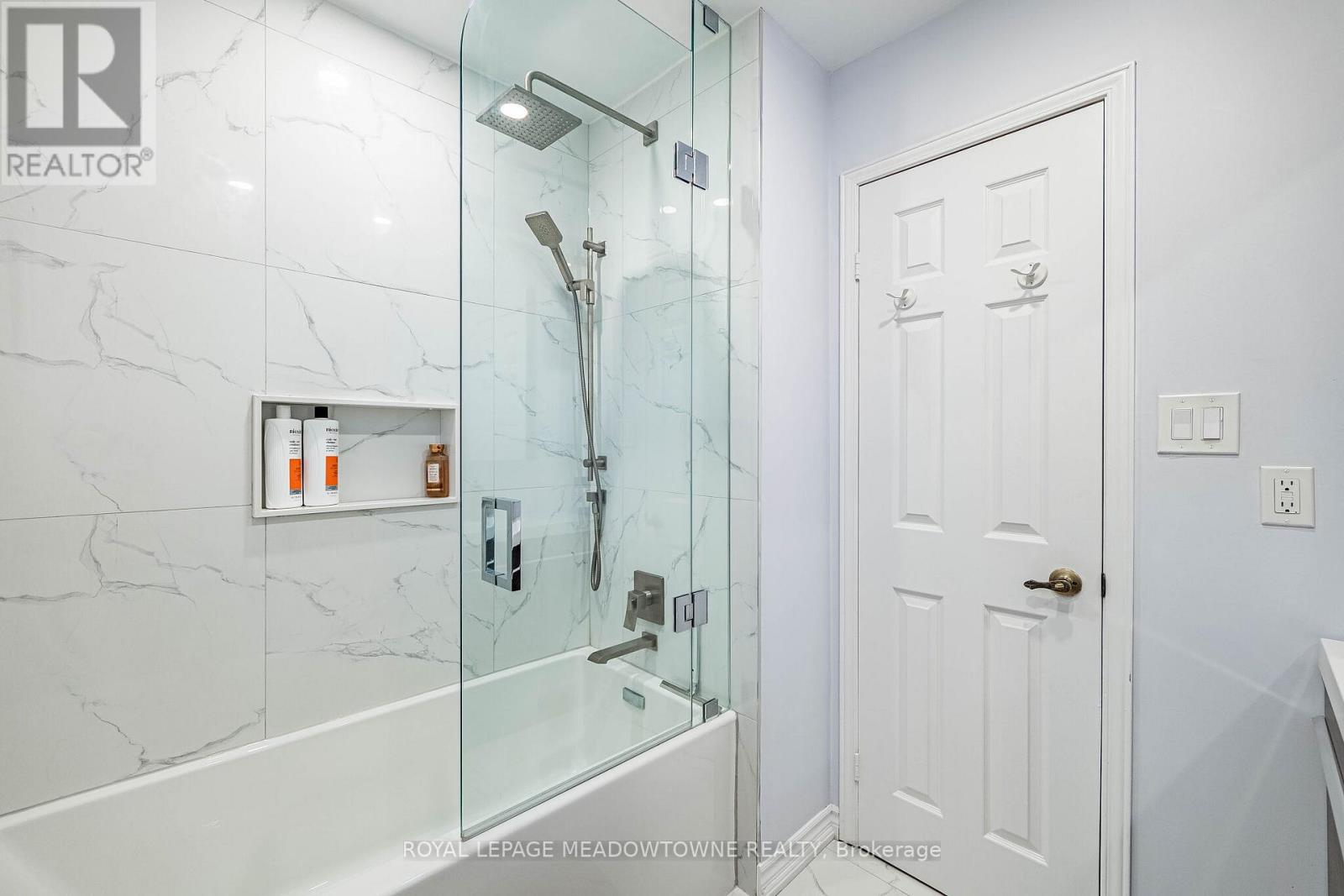 8 Wadsworth Circle, Brampton, Ontario  L6Z 1W7 - Photo 35 - W12977592