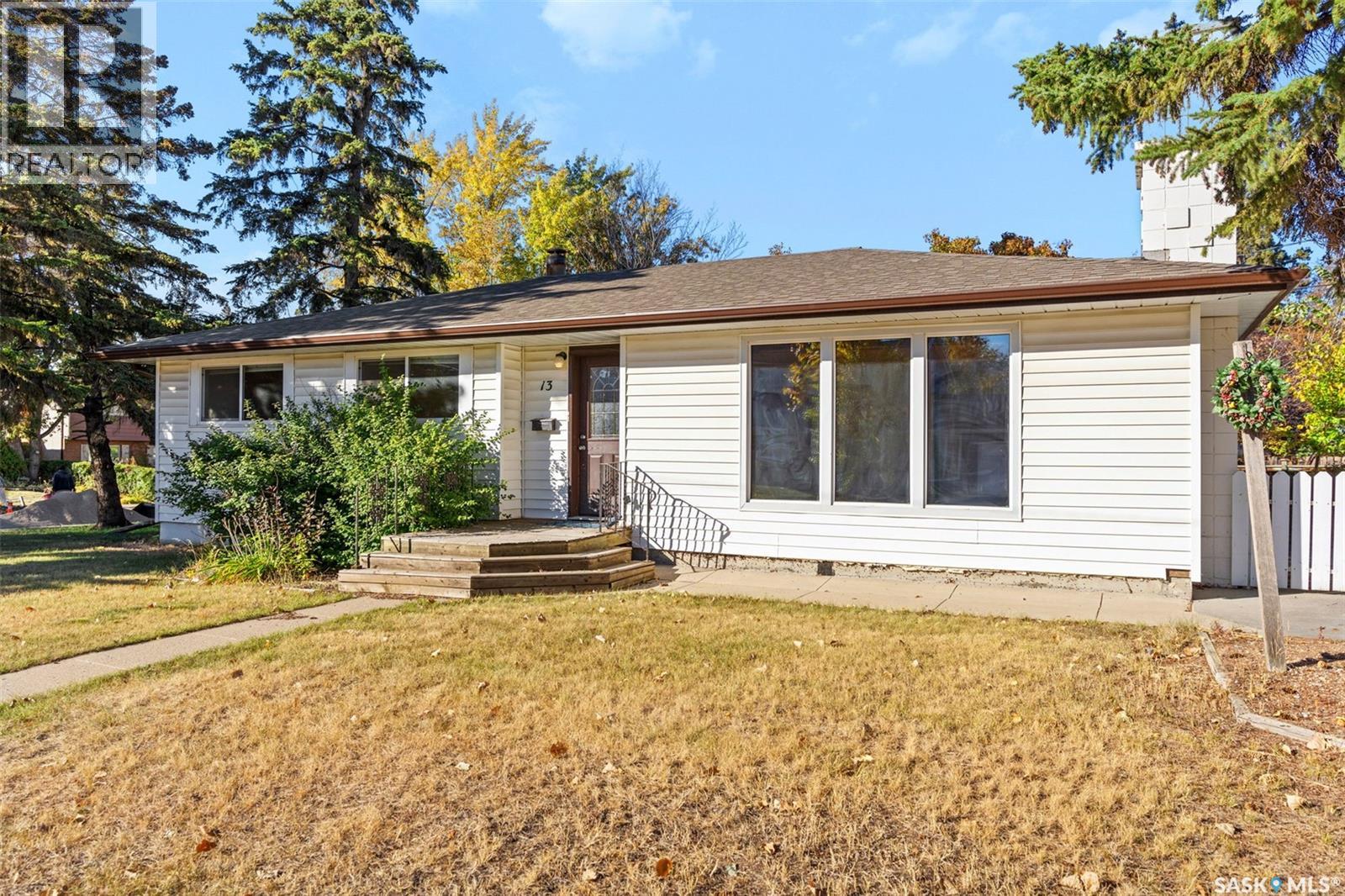 13 Weir Crescent, Saskatoon, Saskatchewan  S7H 3A8 - Photo 4 - SK032697