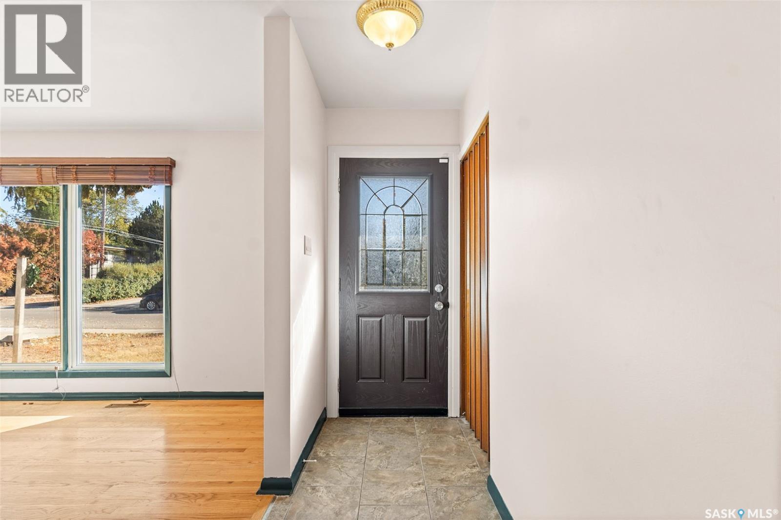 13 Weir Crescent, Saskatoon, Saskatchewan  S7H 3A8 - Photo 6 - SK032697