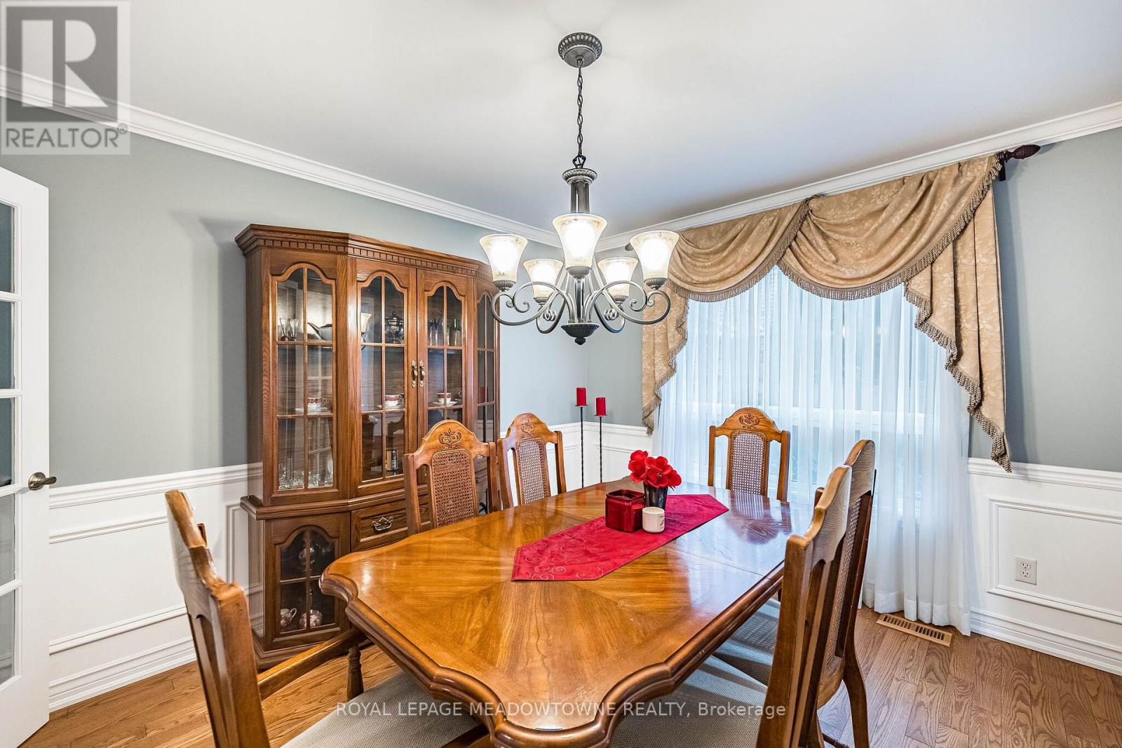 8 Wadsworth Circle, Brampton, Ontario  L6Z 1W7 - Photo 10 - W12977592