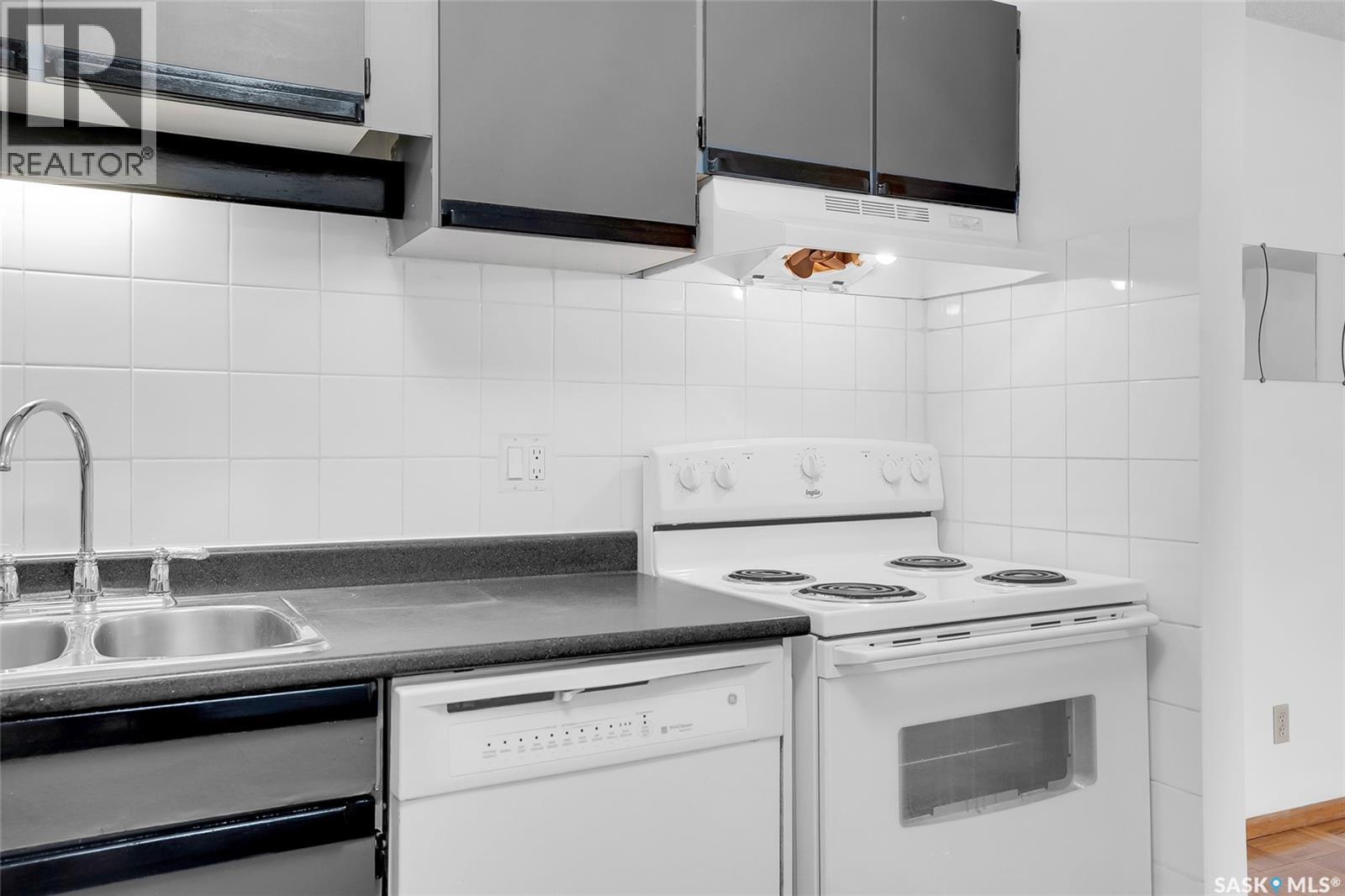 304 385 Kingsmere Boulevard, Saskatoon, Saskatchewan  S7J 4J6 - Photo 10 - SK032661