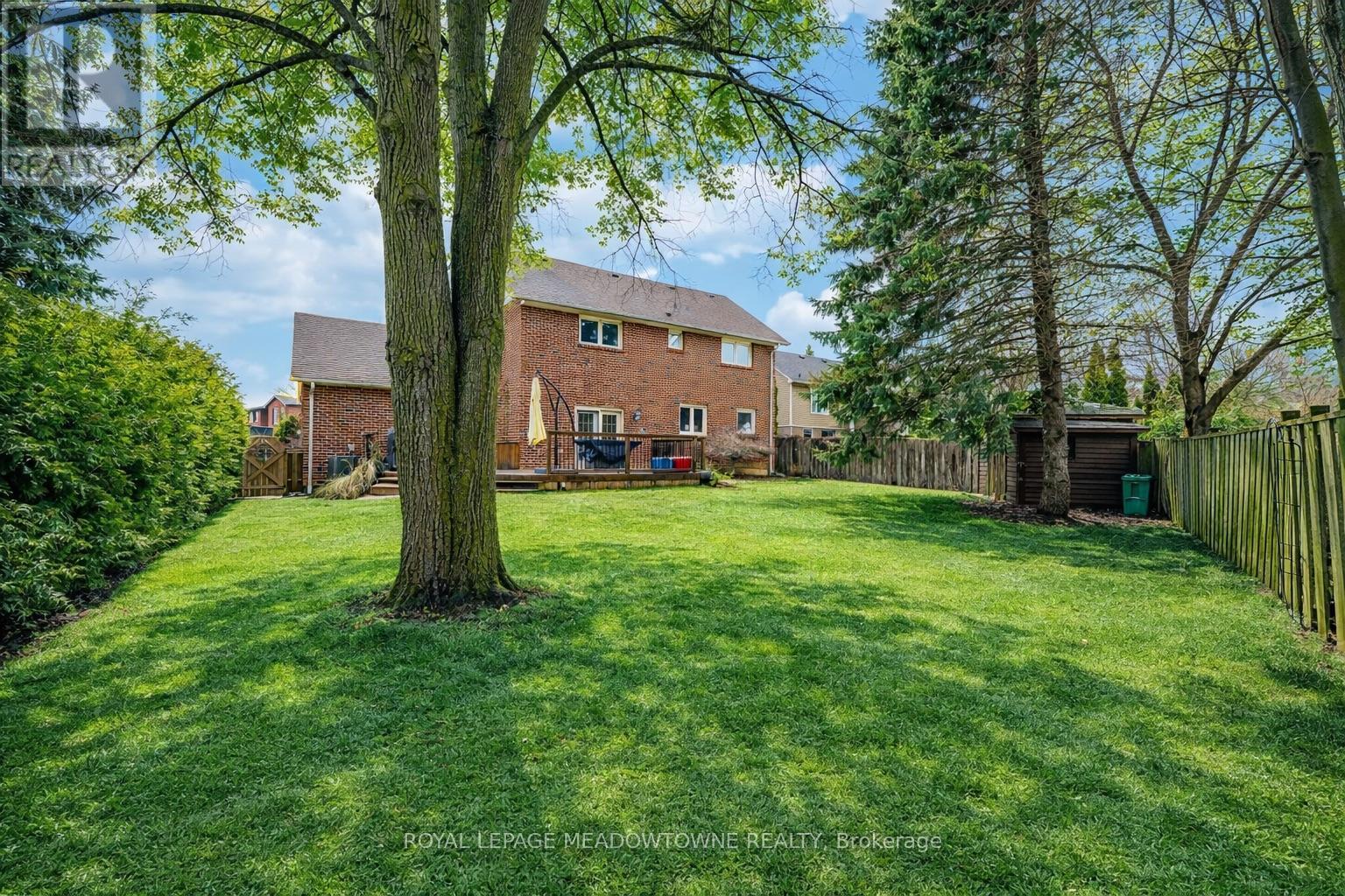8 Wadsworth Circle, Brampton, Ontario  L6Z 1W7 - Photo 45 - W12977592
