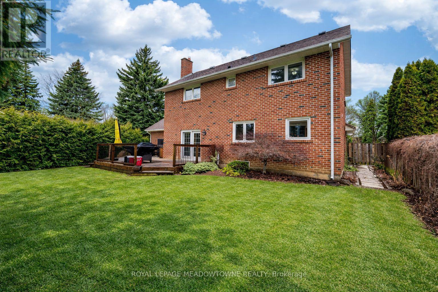 8 Wadsworth Circle, Brampton, Ontario  L6Z 1W7 - Photo 46 - W12977592