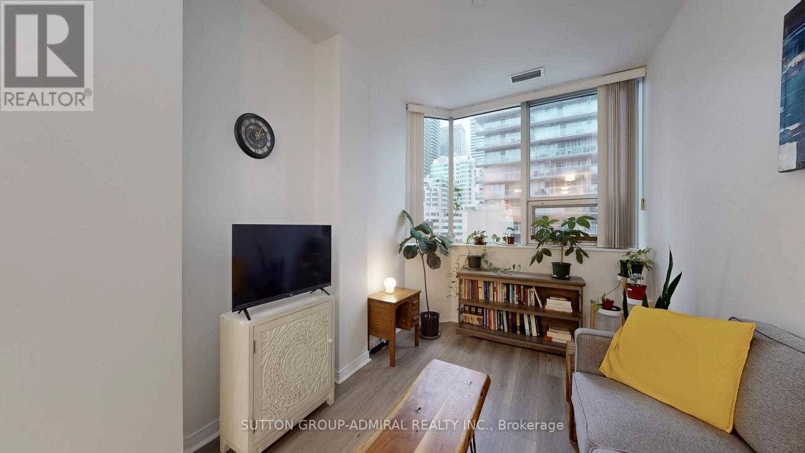703 - 393 King Street W, Toronto (Waterfront Communities), Ontario  M5V 3G8 - Photo 16 - C12990114
