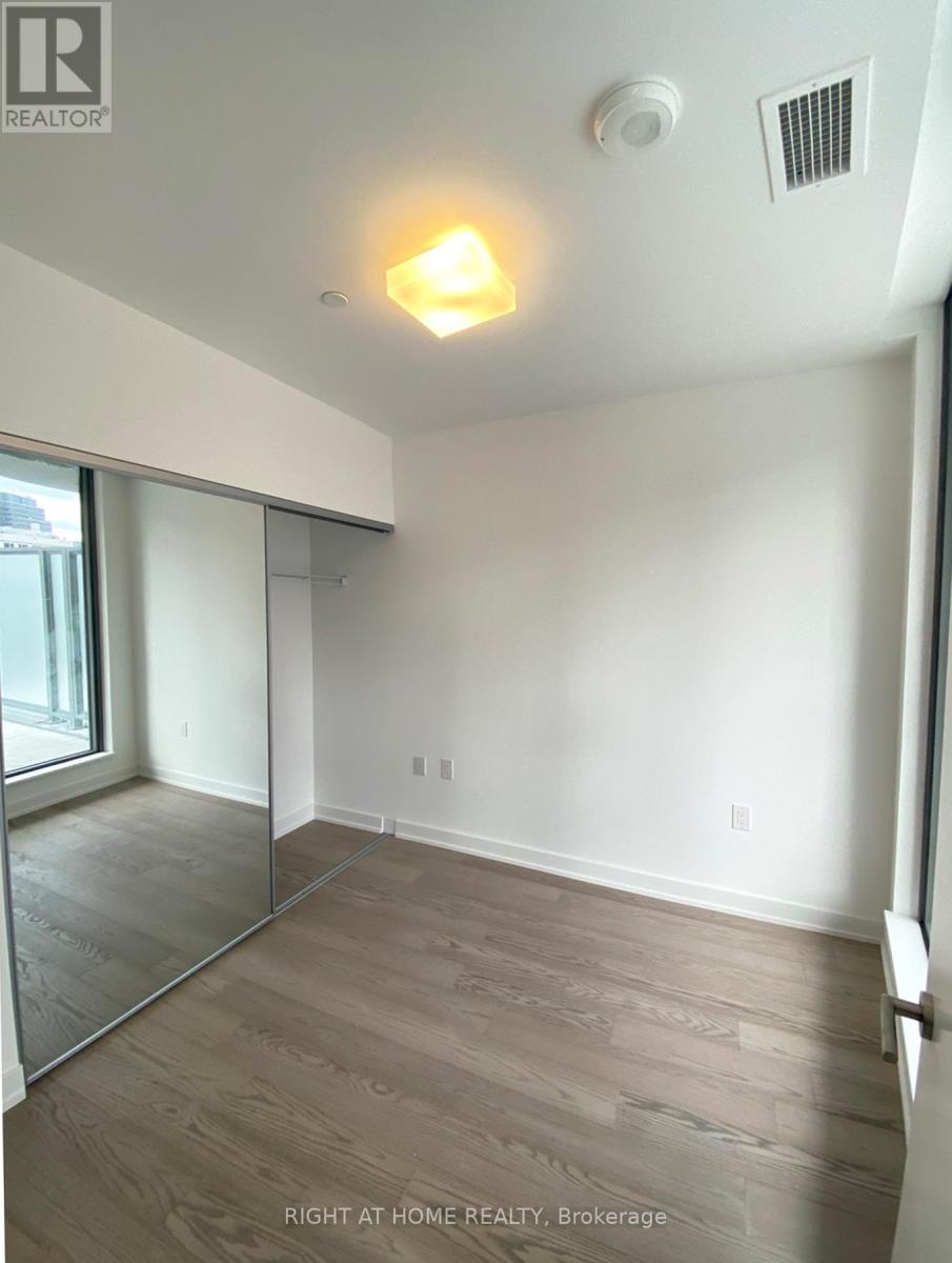 606 - 11 Wellesley Street W, Toronto (Bay Street Corridor), Ontario  M4Y 0G4 - Photo 10 - C12990150