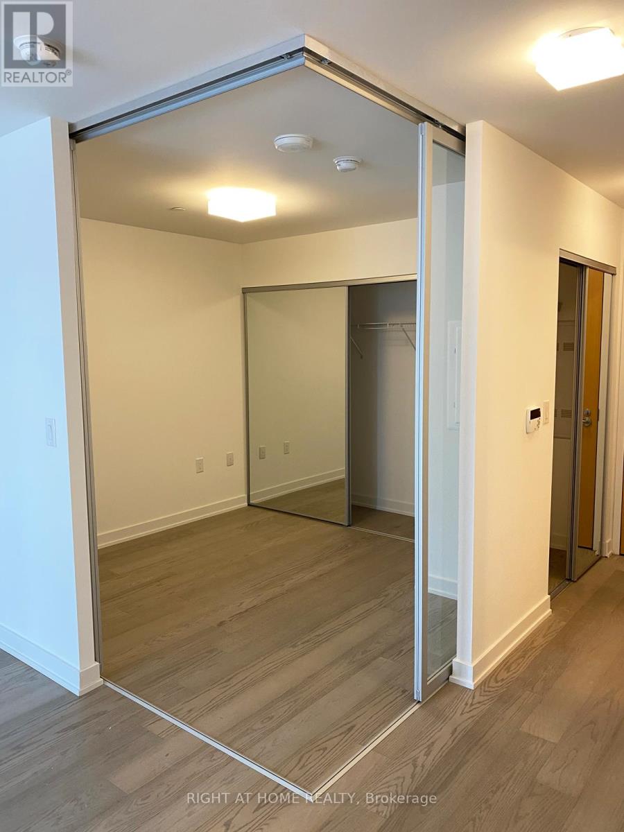 606 - 11 Wellesley Street W, Toronto (Bay Street Corridor), Ontario  M4Y 0G4 - Photo 11 - C12990150