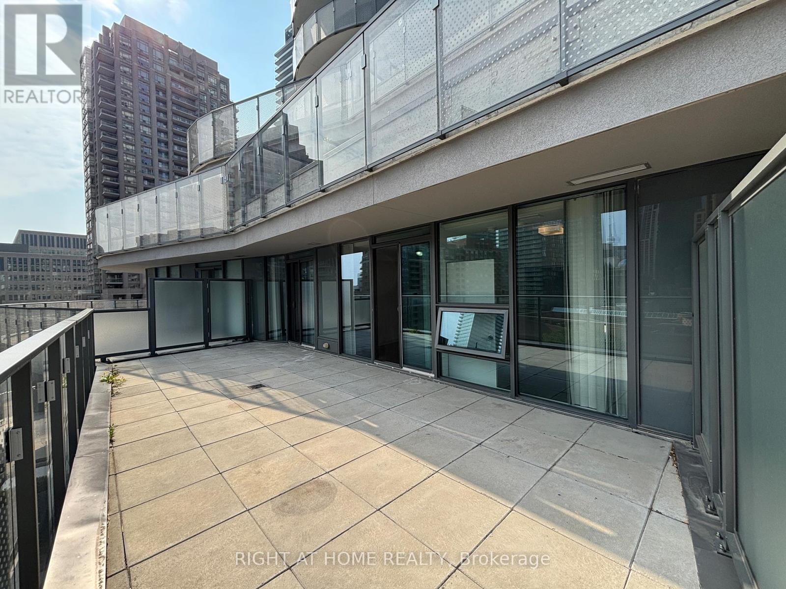 606 - 11 Wellesley Street W, Toronto (Bay Street Corridor), Ontario  M4Y 0G4 - Photo 25 - C12990150