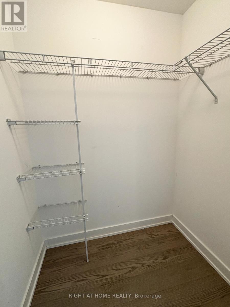 606 - 11 Wellesley Street W, Toronto (Bay Street Corridor), Ontario  M4Y 0G4 - Photo 7 - C12990150