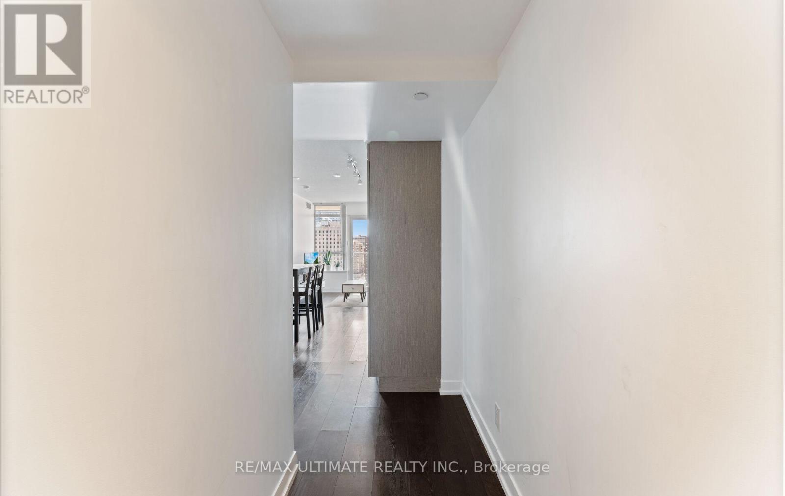 1801 - 365 Church Street, Toronto, Ontario  M5B 1H6 - Photo 4 - C12990162