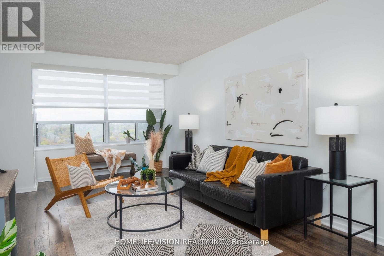 1604 - 10 Muirhead Road, Toronto (Pleasant View), Ontario  M2J 4P9 - Photo 4 - C12990184