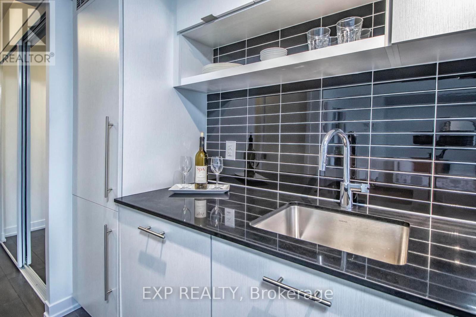 904 - 365 Church Street, Toronto (Church-Yonge Corridor), Ontario  M5B 1Z9 - Photo 8 - C12990196