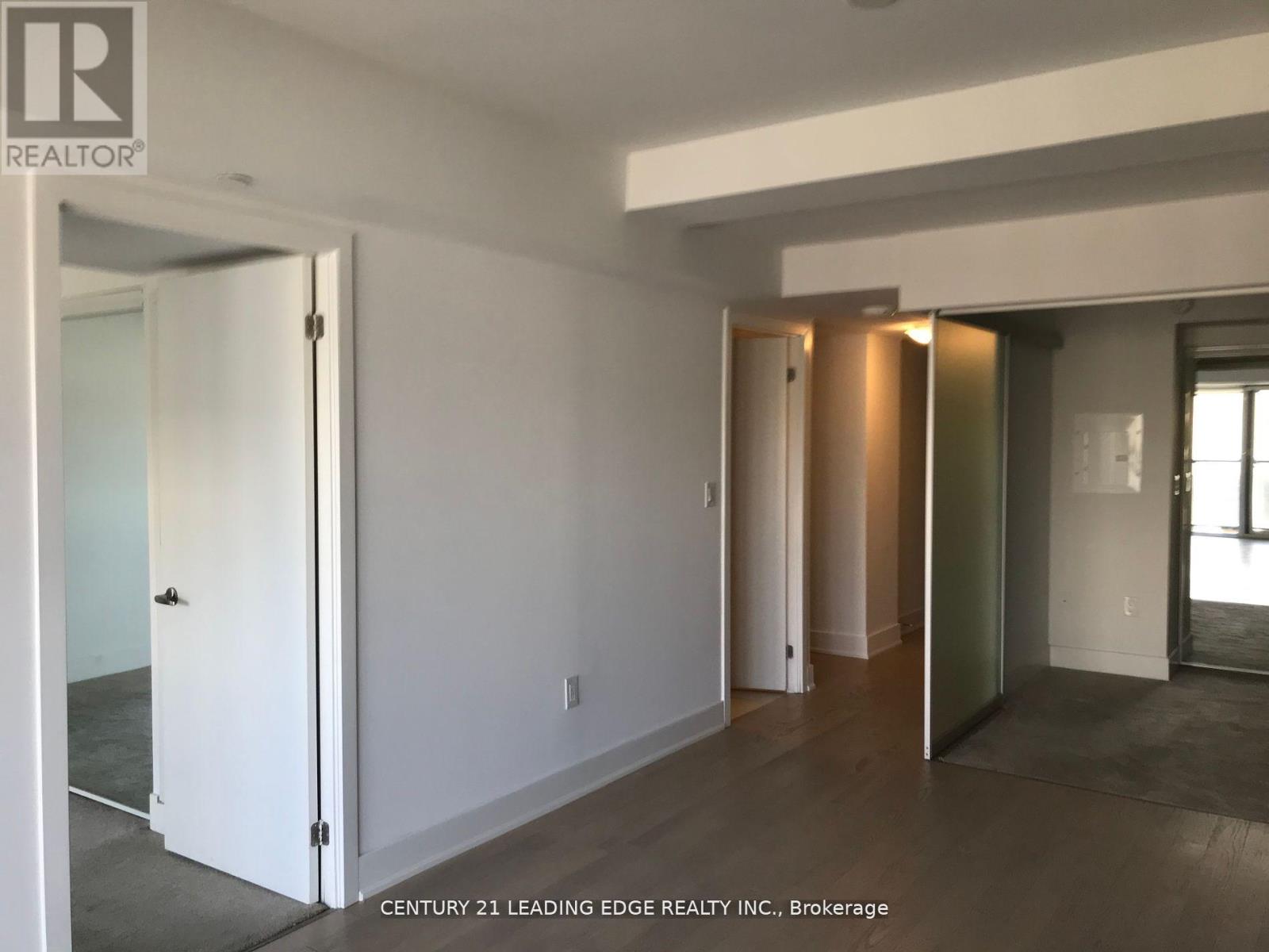 2209 - 955 Bay Street, Toronto (Bay Street Corridor), Ontario  M5S 2A2 - Photo 13 - C12990254