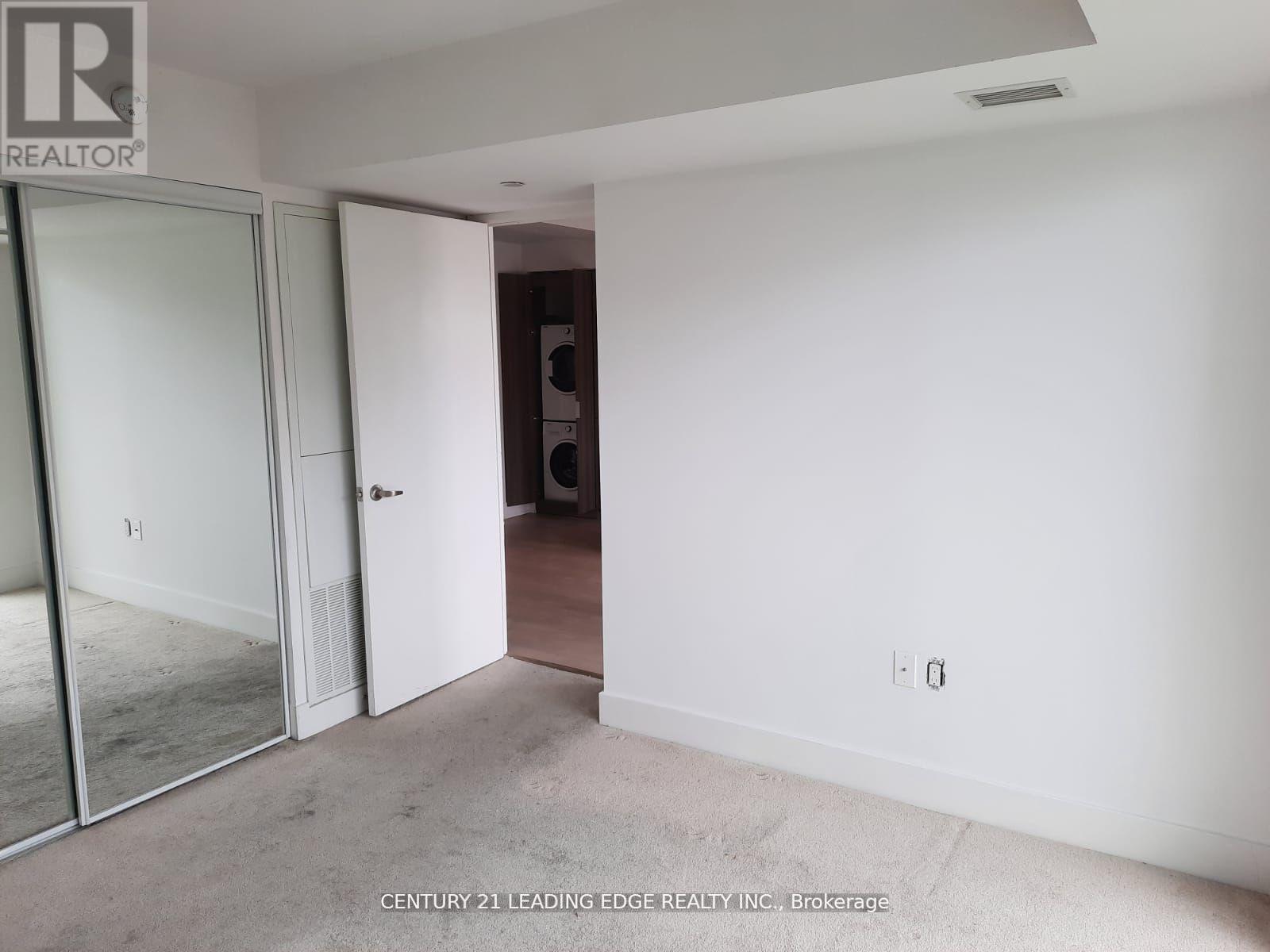 2209 - 955 Bay Street, Toronto (Bay Street Corridor), Ontario  M5S 2A2 - Photo 14 - C12990254