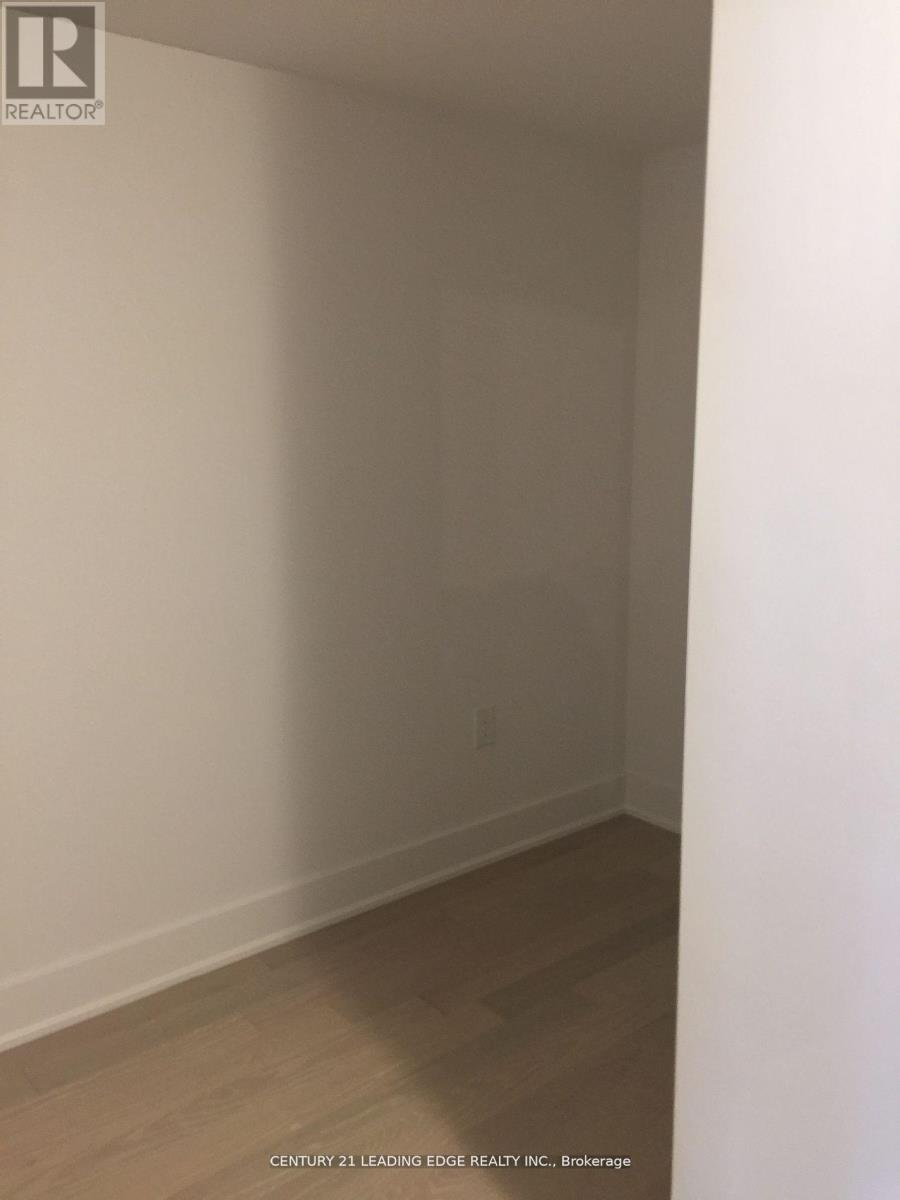 2209 - 955 Bay Street, Toronto (Bay Street Corridor), Ontario  M5S 2A2 - Photo 15 - C12990254