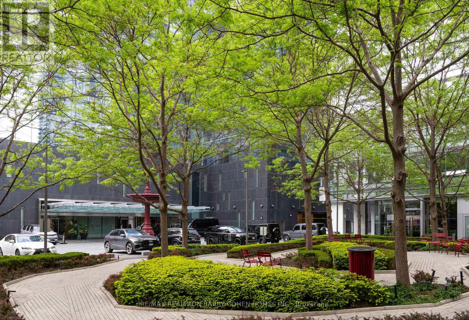 5202 - 50 Yorkville Avenue, Toronto (Annex), Ontario  M4W 1L4 - Photo 24 - C12990274