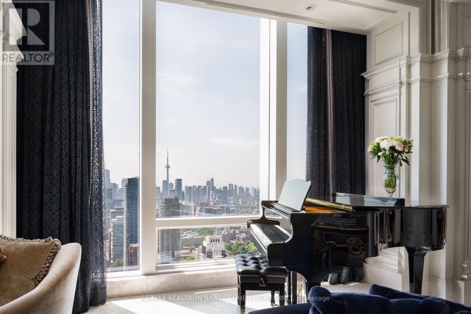 5202 - 50 Yorkville Avenue, Toronto (Annex), Ontario  M4W 1L4 - Photo 6 - C12990274