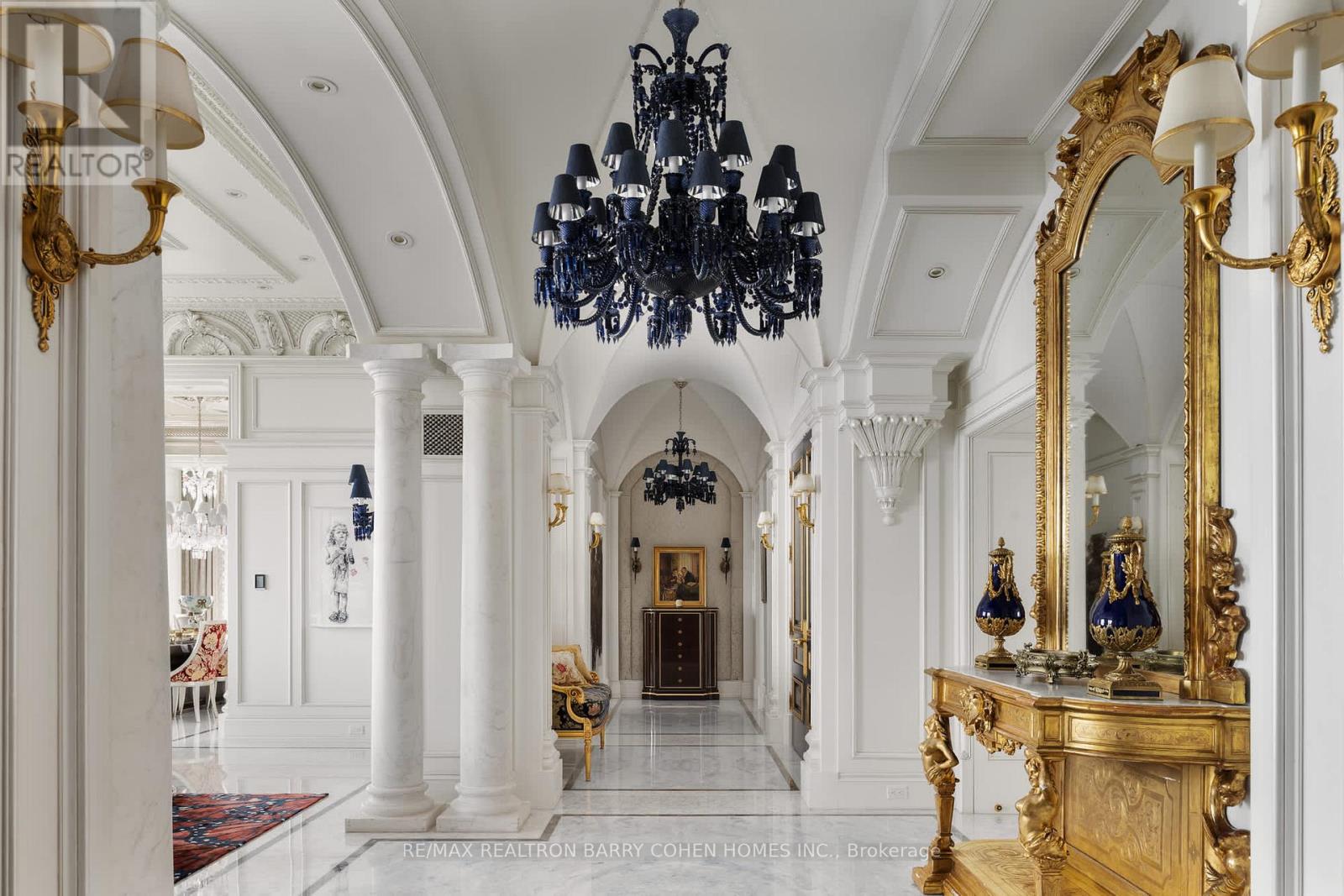 5202 - 50 Yorkville Avenue, Toronto (Annex), Ontario  M4W 1L4 - Photo 7 - C12990274