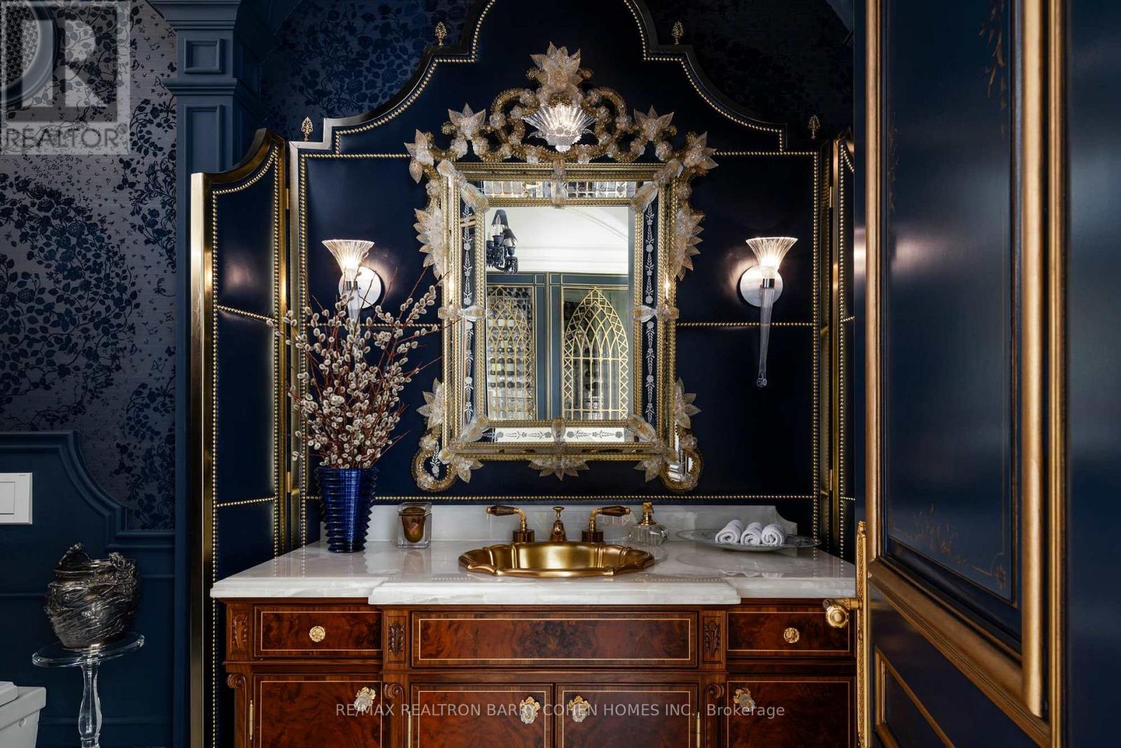 5202 - 50 Yorkville Avenue, Toronto (Annex), Ontario  M4W 1L4 - Photo 9 - C12990274