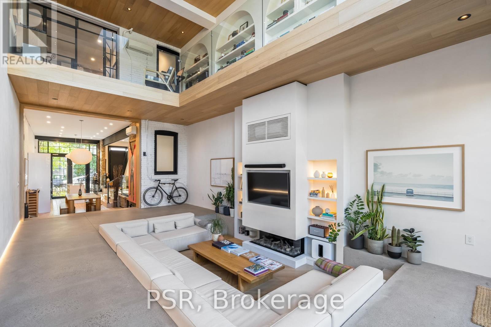 53 Palmerston Avenue, Toronto, Ontario  M6J 2J2 - Photo 12 - C12990402