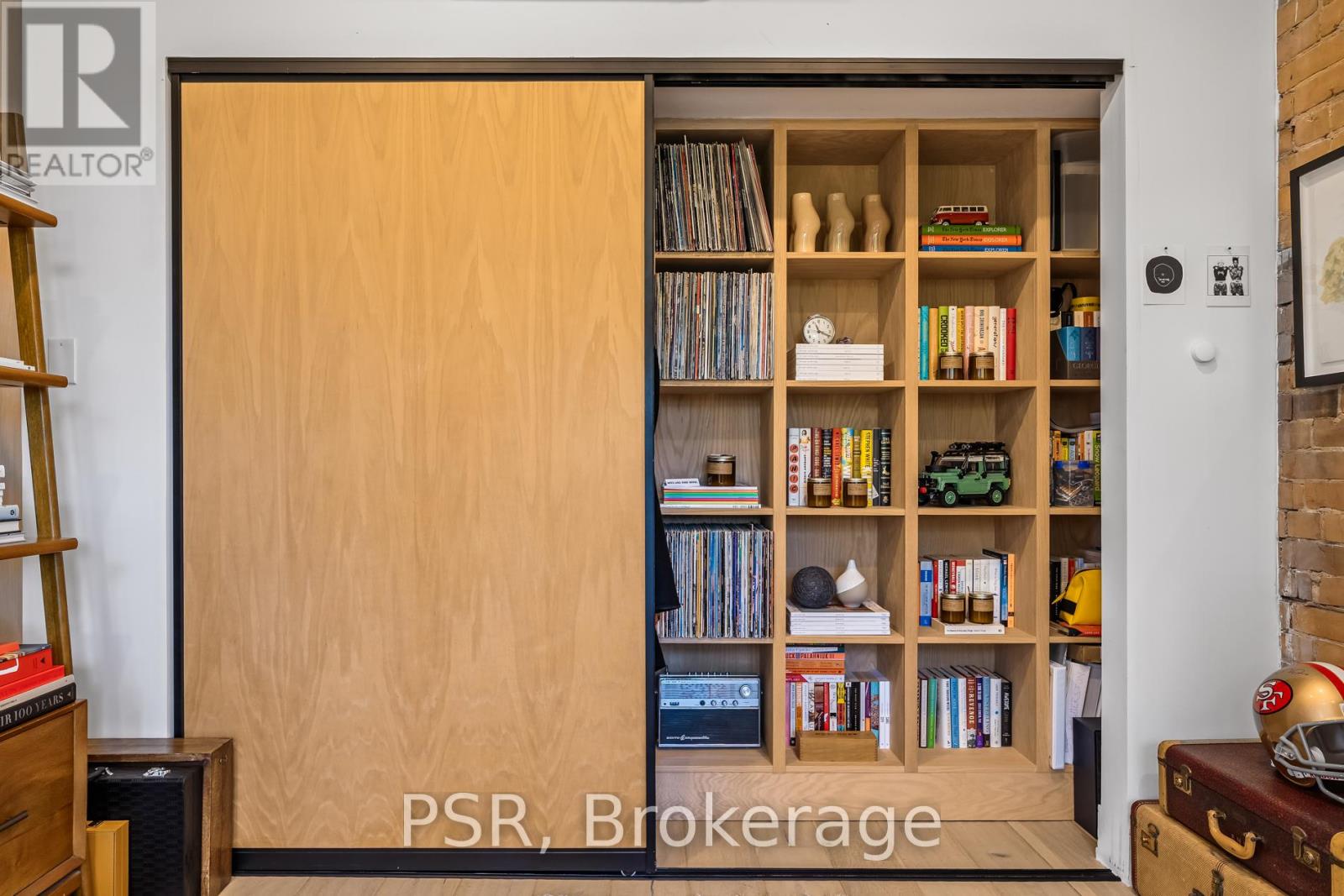 53 Palmerston Avenue, Toronto, Ontario  M6J 2J2 - Photo 25 - C12990402