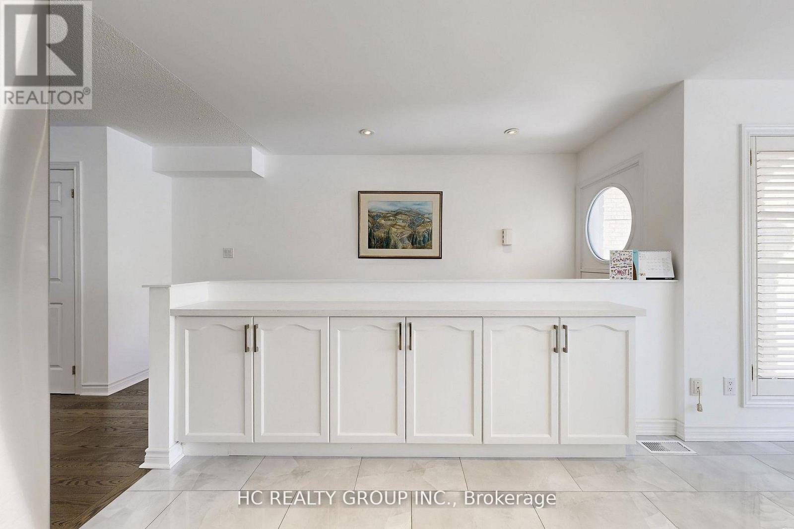 204b Finch Avenue E, Toronto, Ontario  M2N 4R9 - Photo 2 - C12990436