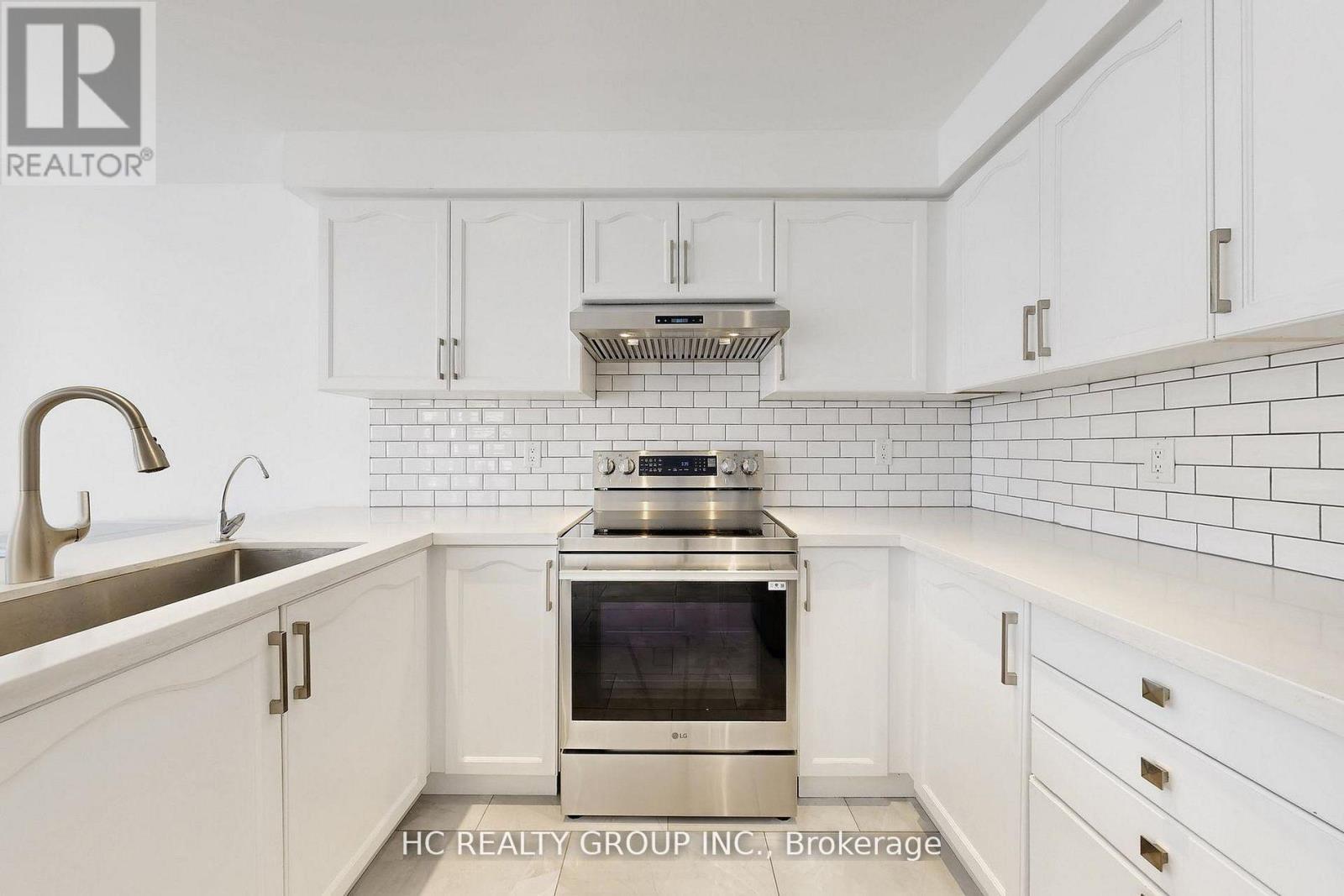 204b Finch Avenue E, Toronto, Ontario  M2N 4R9 - Photo 4 - C12990436