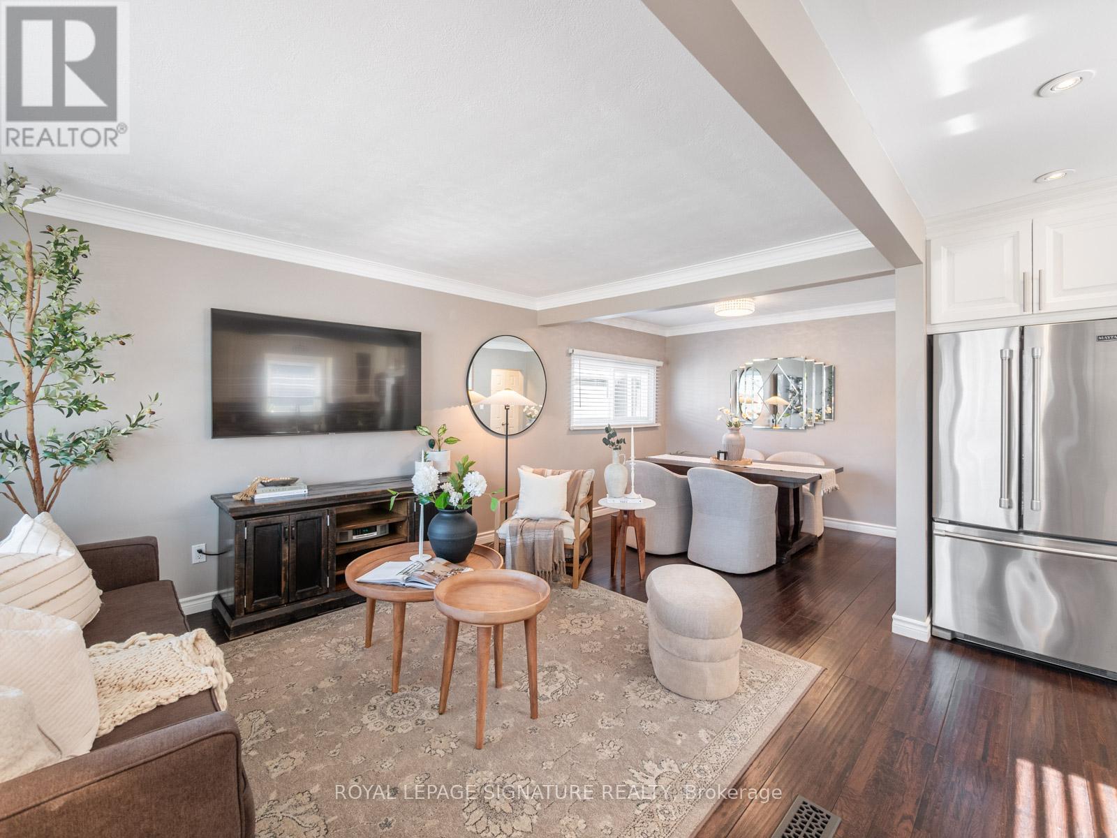 65 Galbraith Avenue, Toronto, Ontario  M4B 2B6 - Photo 11 - E12990164