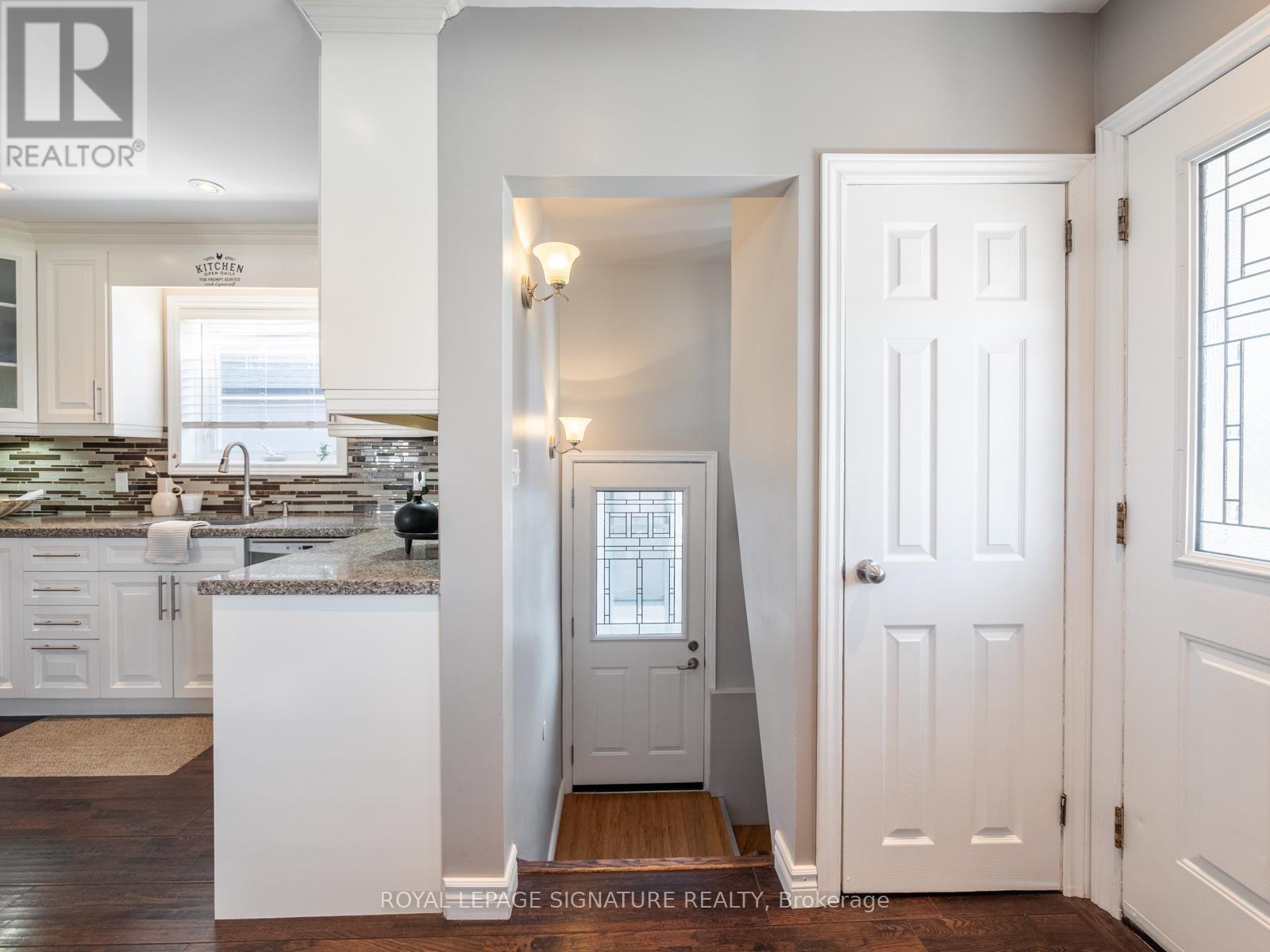 65 Galbraith Avenue, Toronto, Ontario  M4B 2B6 - Photo 21 - E12990164