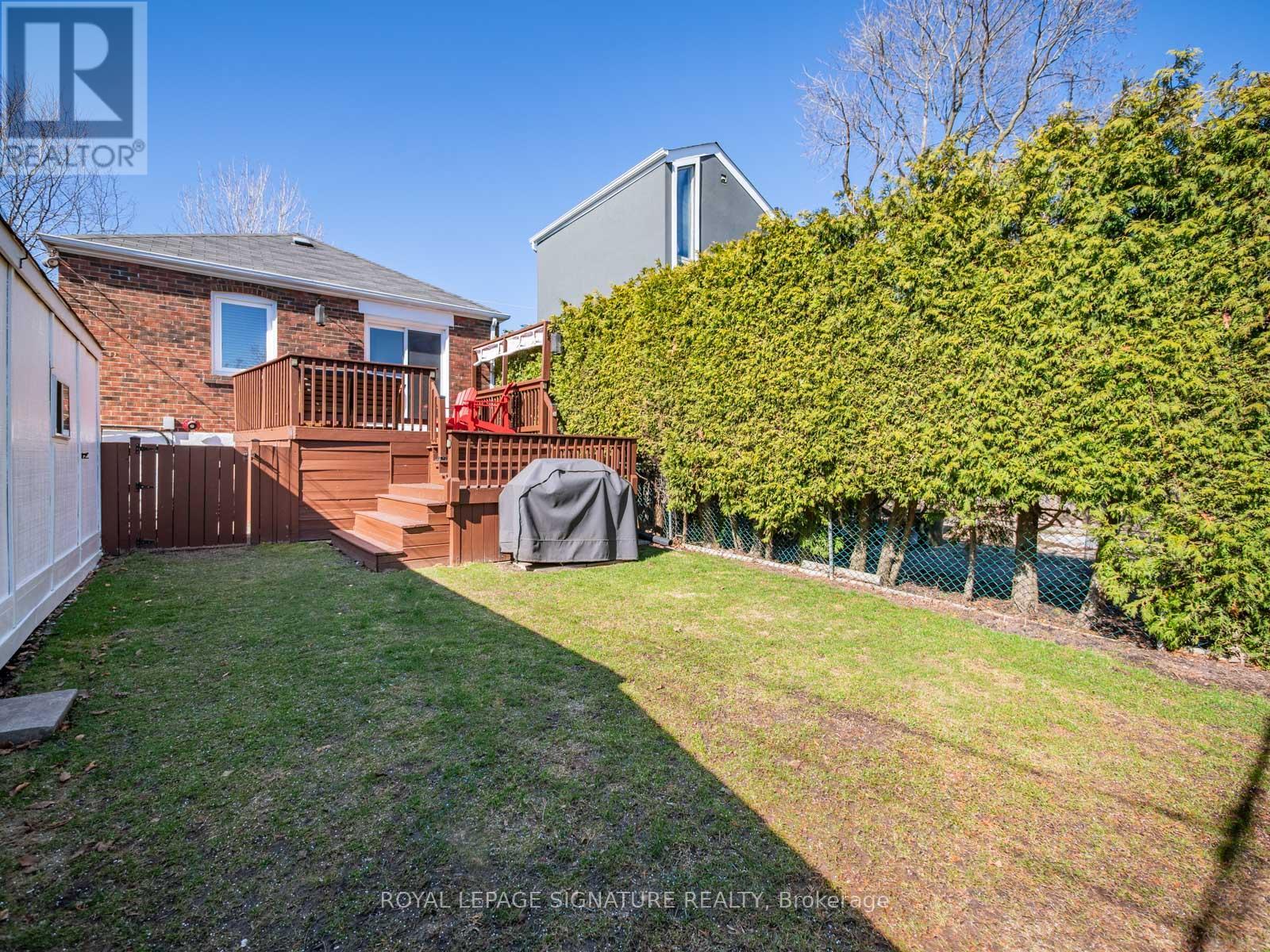 65 Galbraith Avenue, Toronto, Ontario  M4B 2B6 - Photo 37 - E12990164