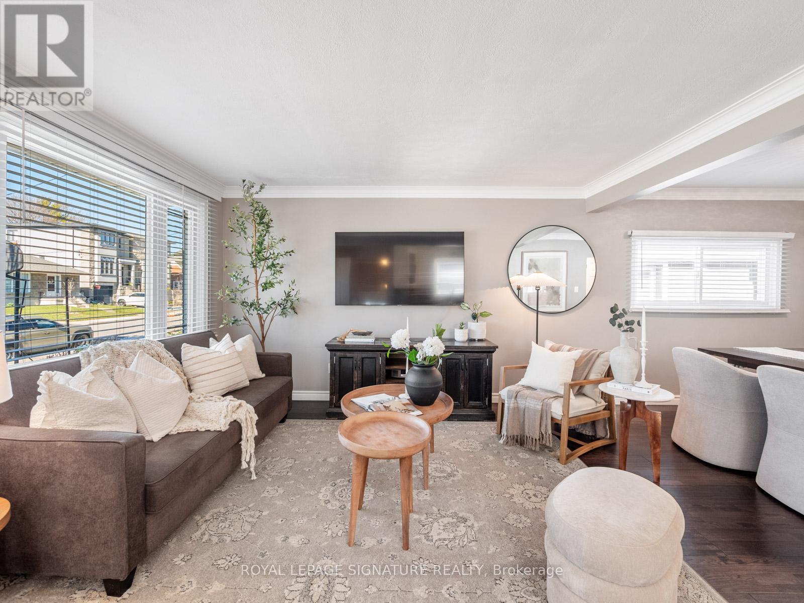 65 Galbraith Avenue, Toronto, Ontario  M4B 2B6 - Photo 4 - E12990164