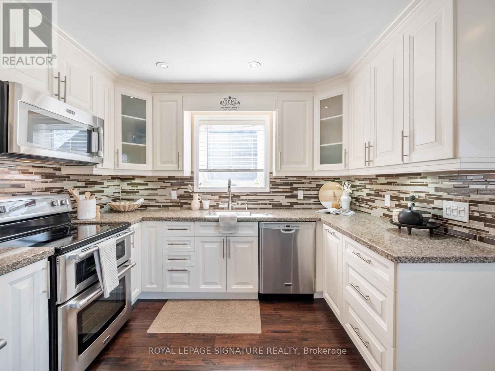 65 Galbraith Avenue, Toronto, Ontario  M4B 2B6 - Photo 9 - E12990164