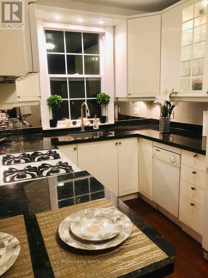 1 Hiawatha (Main) Road, Toronto (Greenwood-Coxwell), Ontario  M4L 2X7 - Photo 3 - E12990170