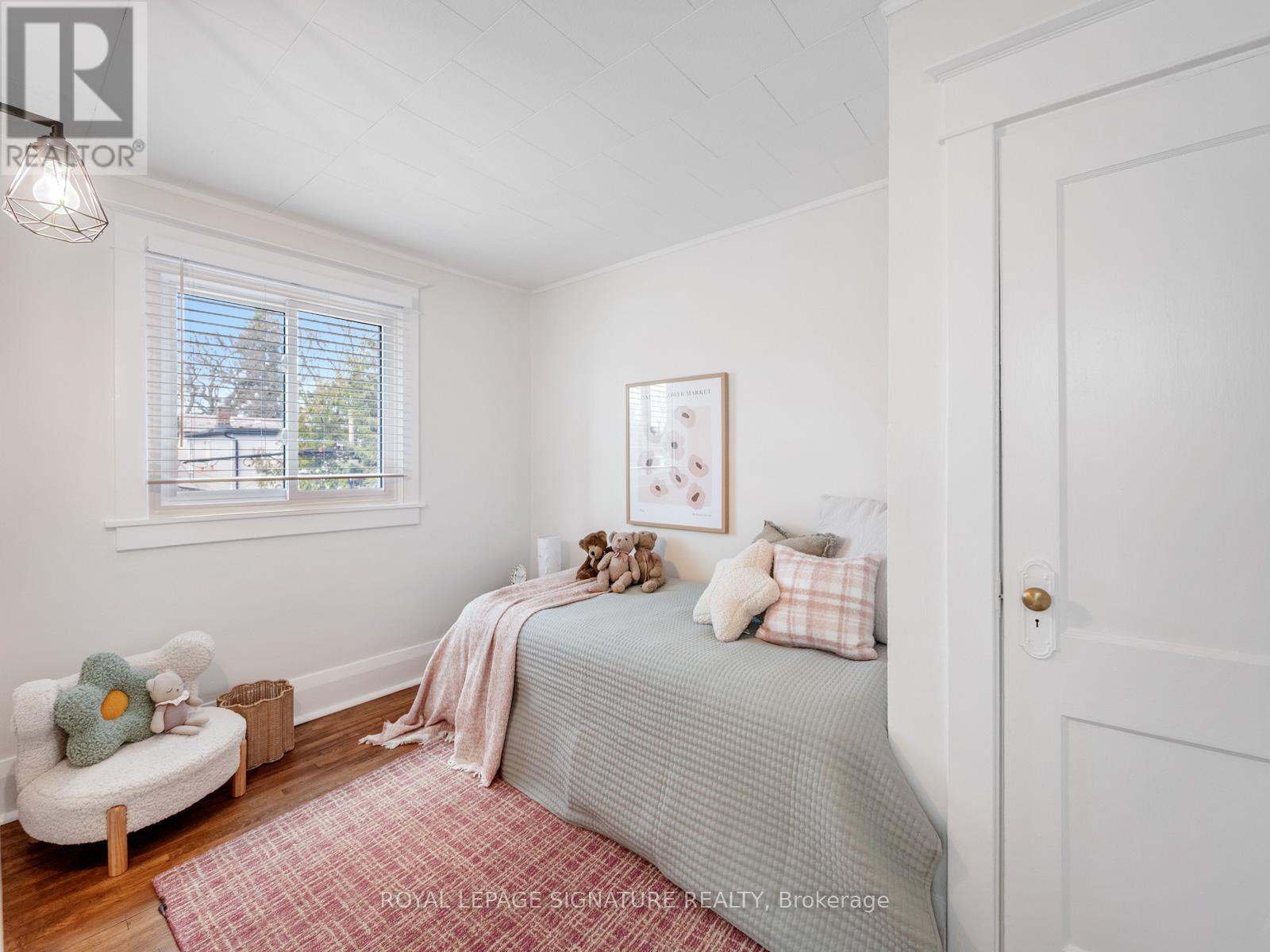 120 Hollywood Crescent, Toronto, Ontario  M4L 2K6 - Photo 27 - E12990190