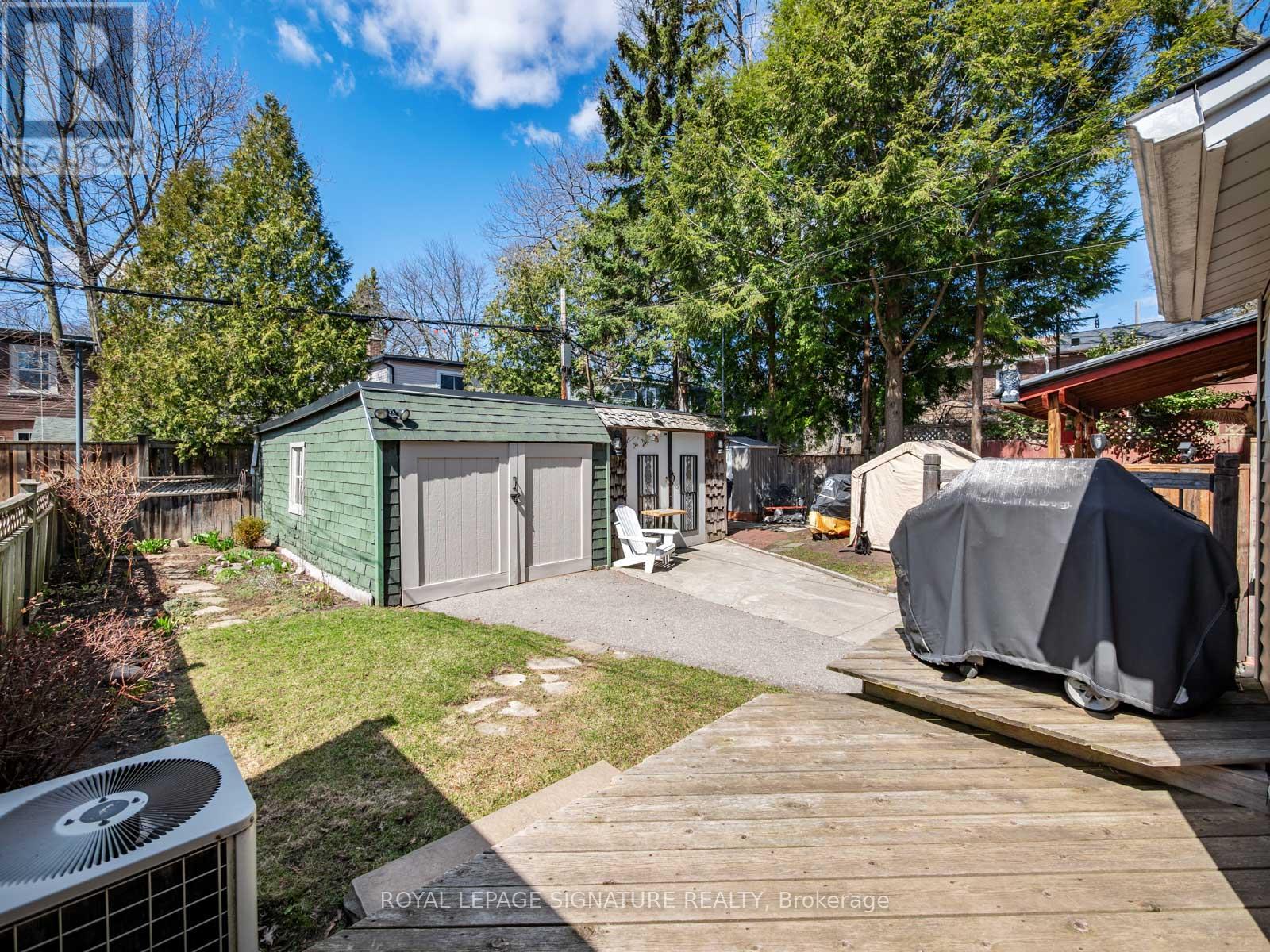 120 Hollywood Crescent, Toronto, Ontario  M4L 2K6 - Photo 39 - E12990190