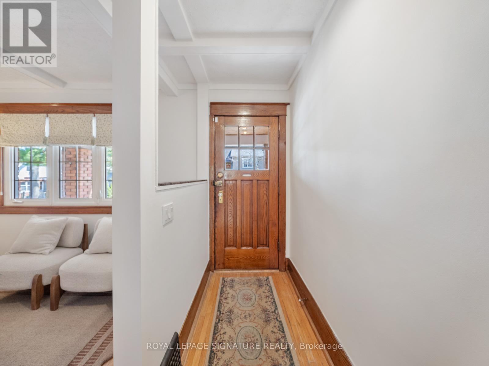 120 Hollywood Crescent, Toronto, Ontario  M4L 2K6 - Photo 4 - E12990190