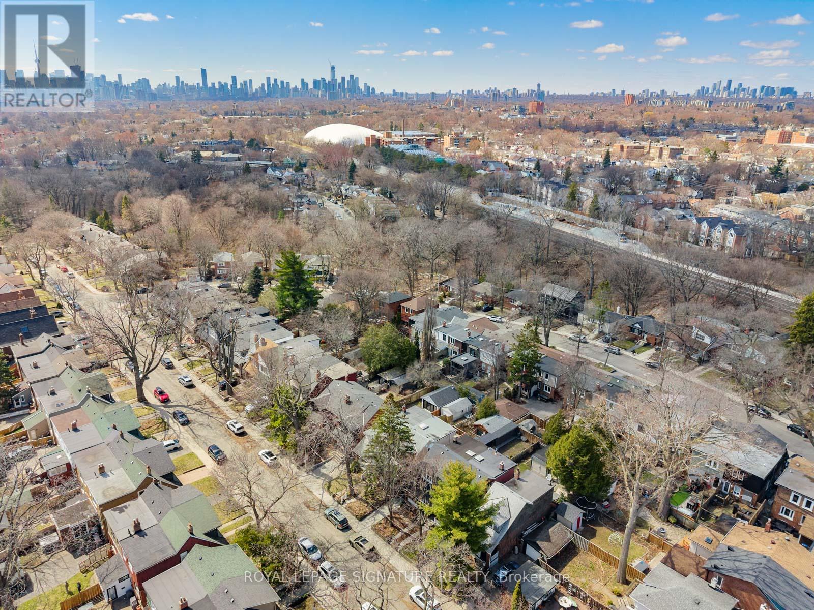 120 Hollywood Crescent, Toronto, Ontario  M4L 2K6 - Photo 48 - E12990190