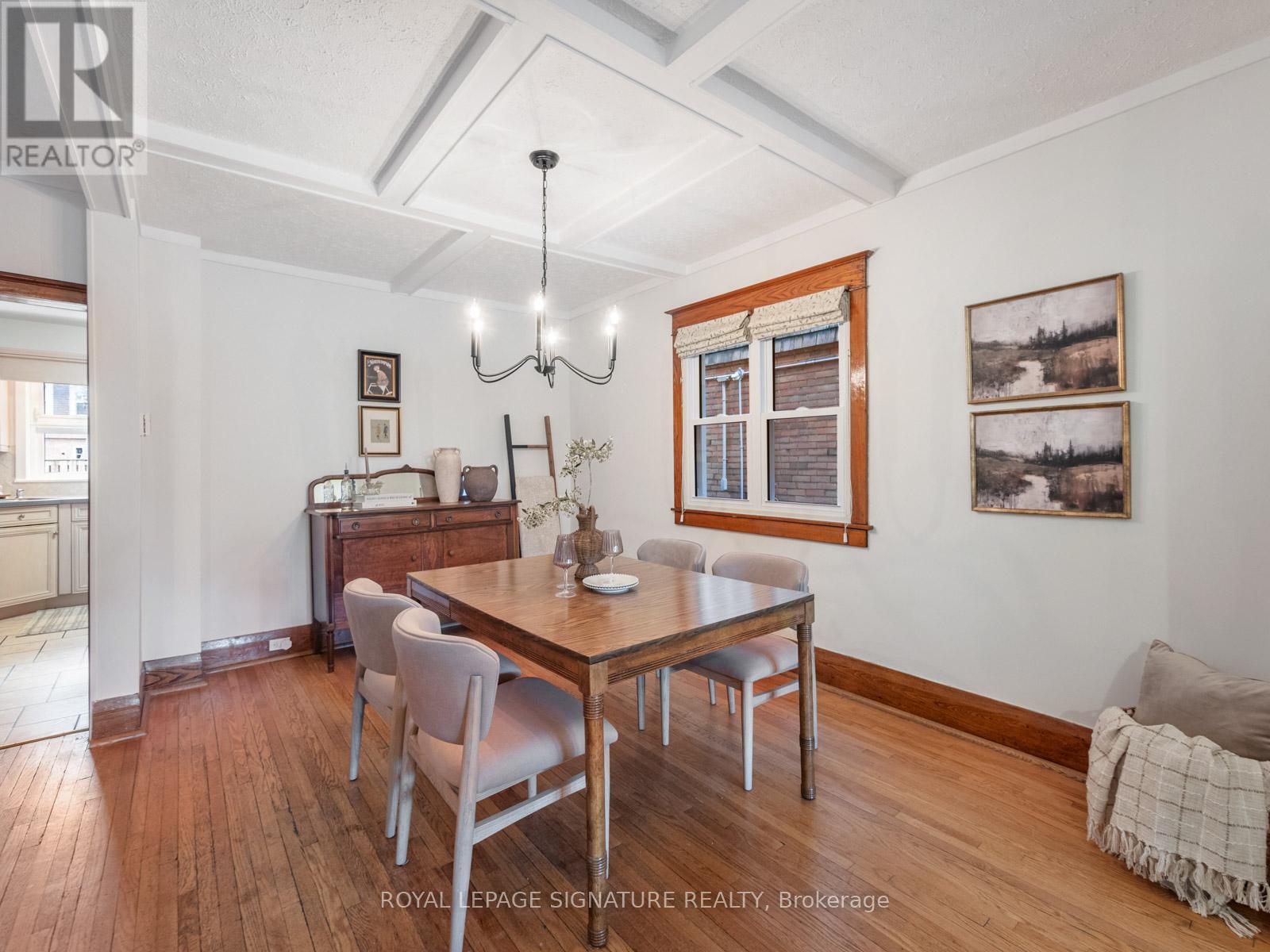 120 Hollywood Crescent, Toronto, Ontario  M4L 2K6 - Photo 9 - E12990190