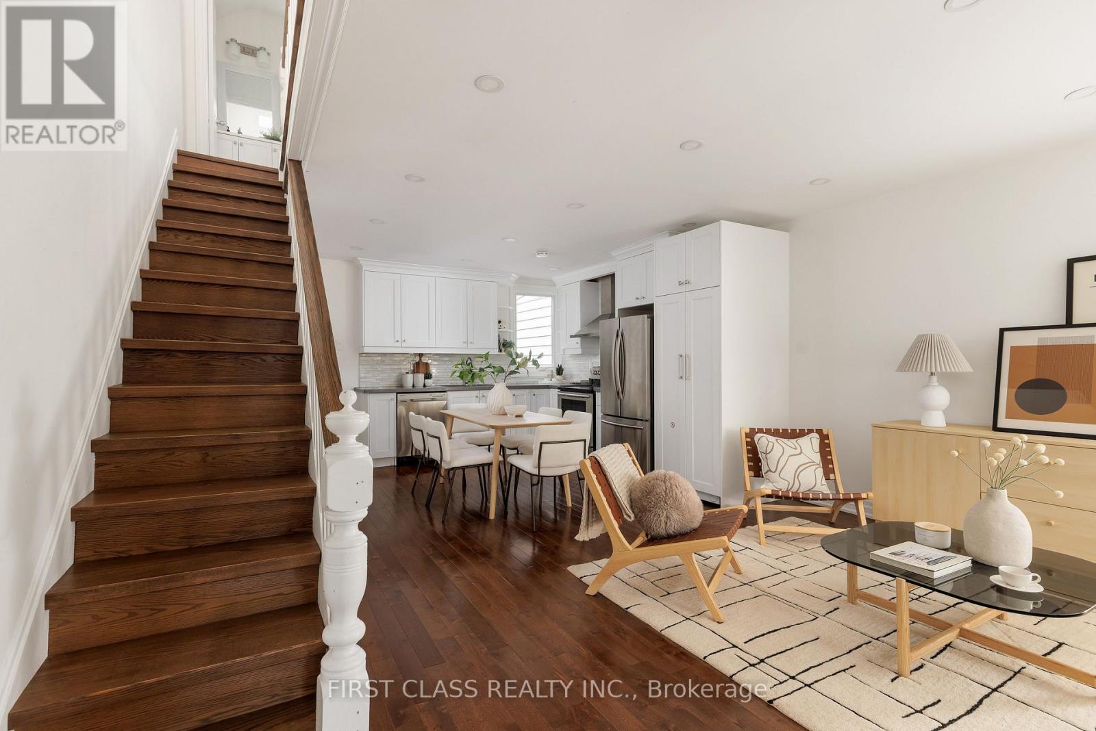 121 Galt Avenue, Toronto (South Riverdale), Ontario  M4M 2Z4 - Photo 5 - E12990270