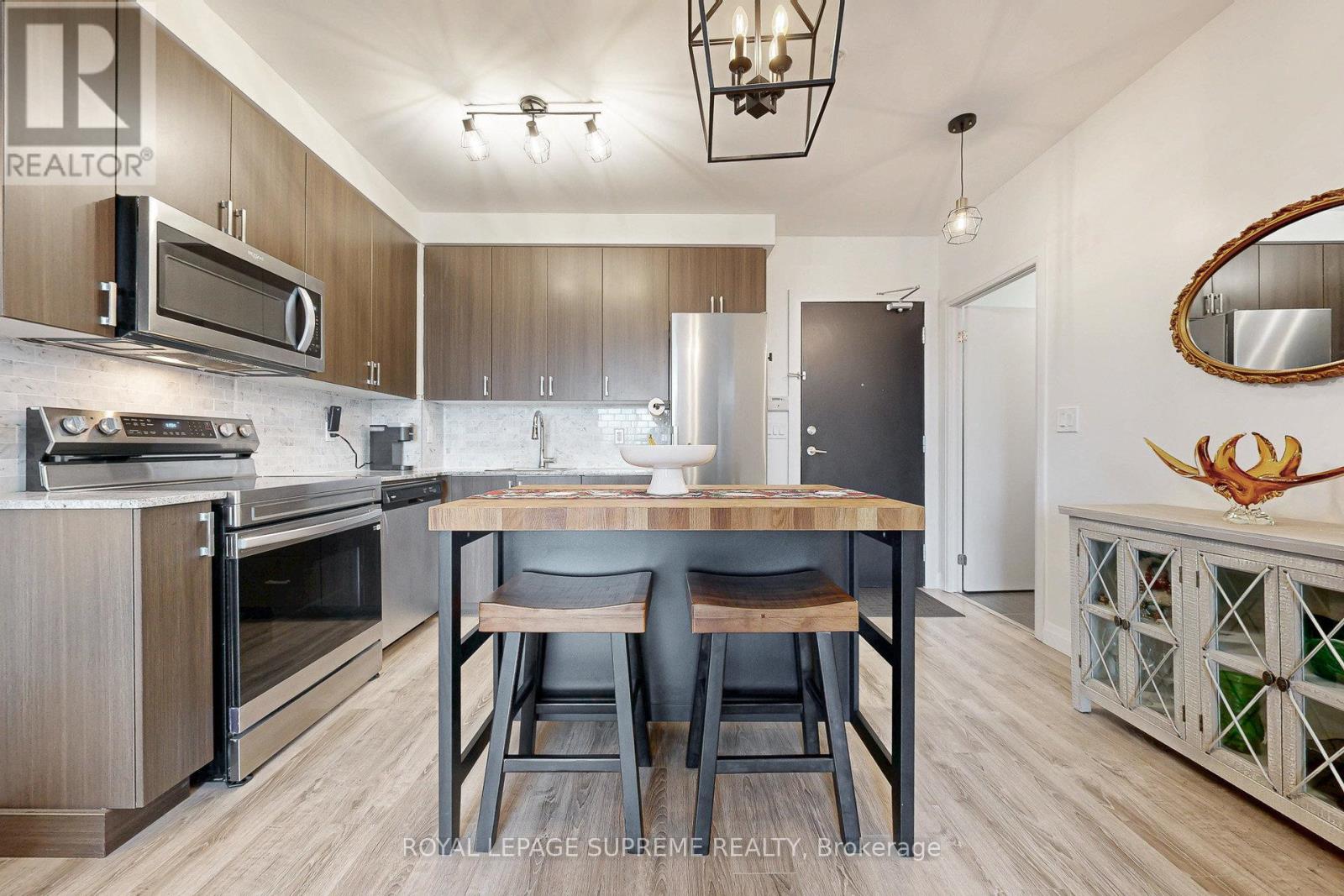 606 - 22 East Haven Drive, Toronto (Birchcliffe-Cliffside), Ontario  M1N 0B4 - Photo 7 - E12990346