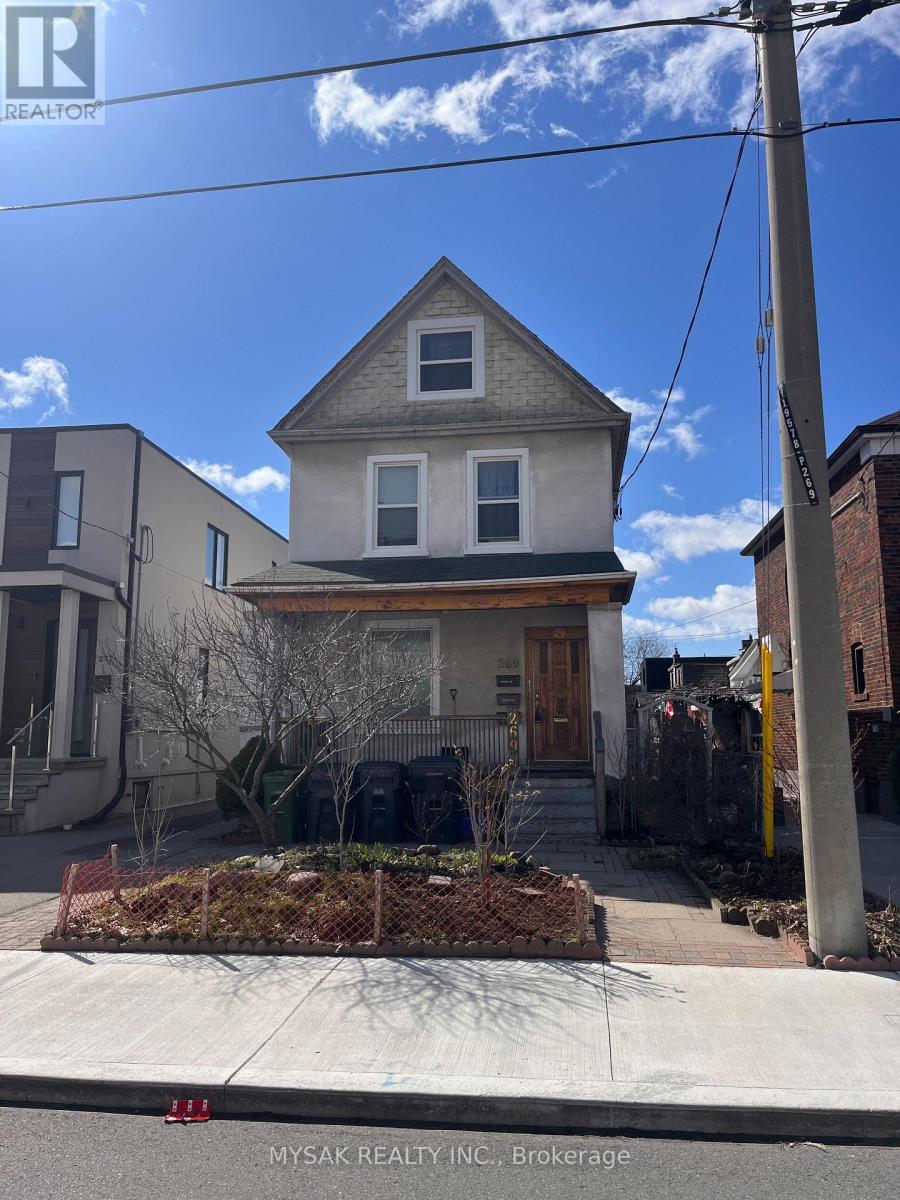 269 Sammon Avenue, Toronto, Ontario  M4J 1Z8 - Photo 2 - E12990380