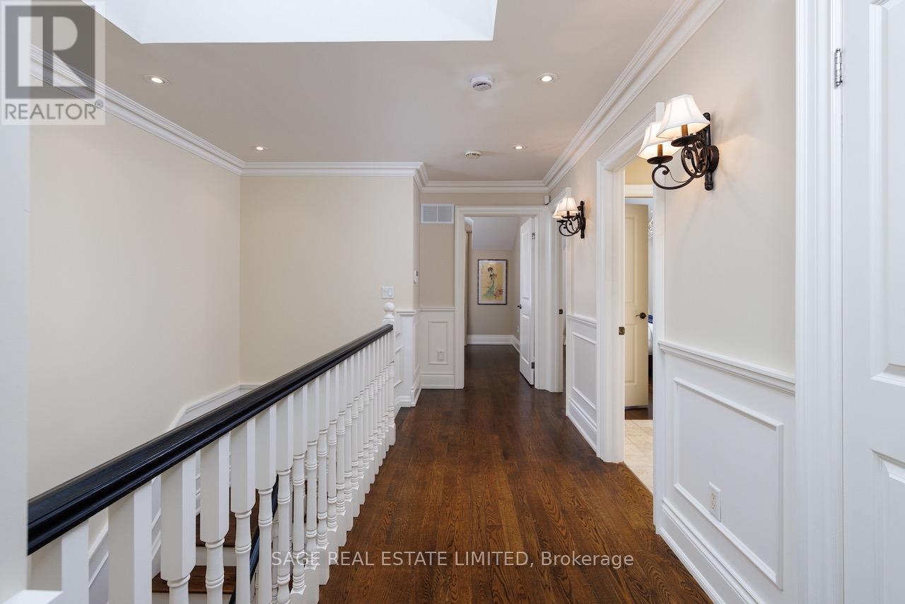 19 Carmichael Avenue, Toronto, Ontario  M5M 2W5 - Photo 42 - C12919920