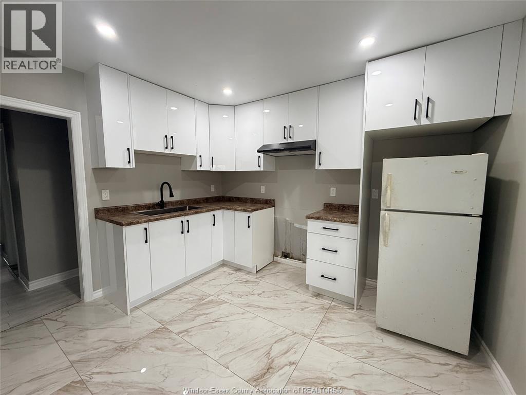 805 Bruce Avenue Unit# 2, Windsor, Ontario N9A 4X6 - Photo 2 - 26007905