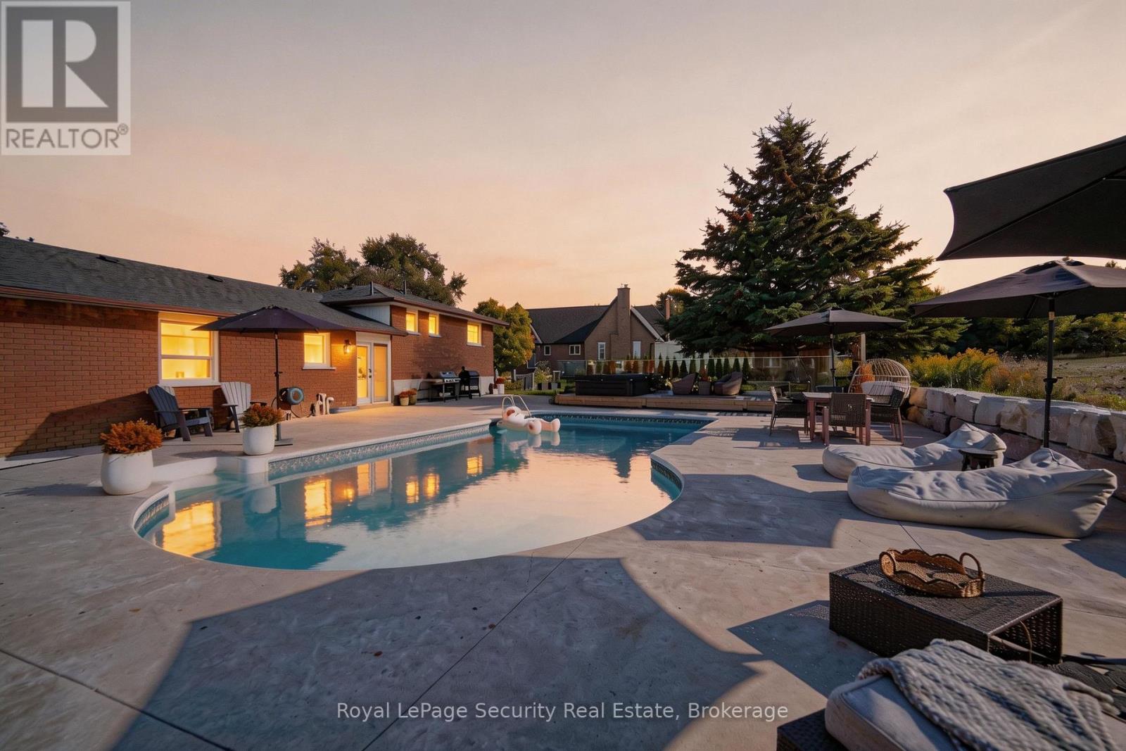 2564 15th Side Road, New Tecumseth, Ontario  L0G 1W0 - Photo 2 - N12990142