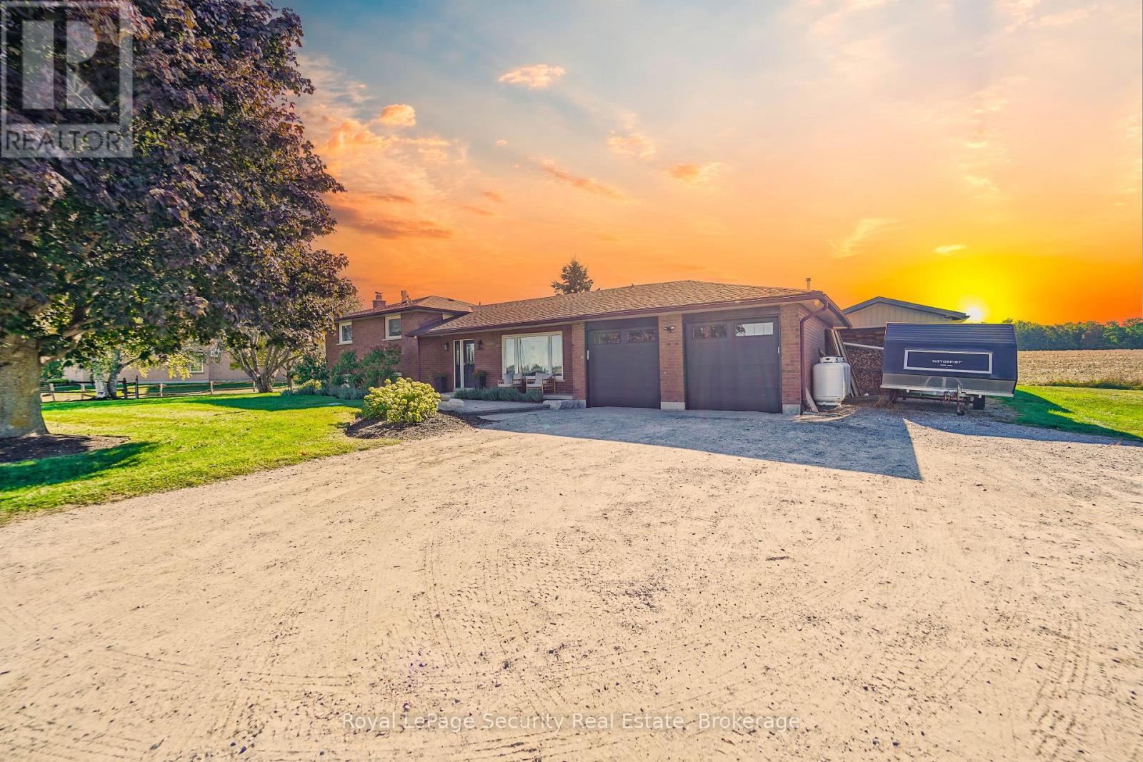 2564 15th Side Road, New Tecumseth, Ontario  L0G 1W0 - Photo 22 - N12990142