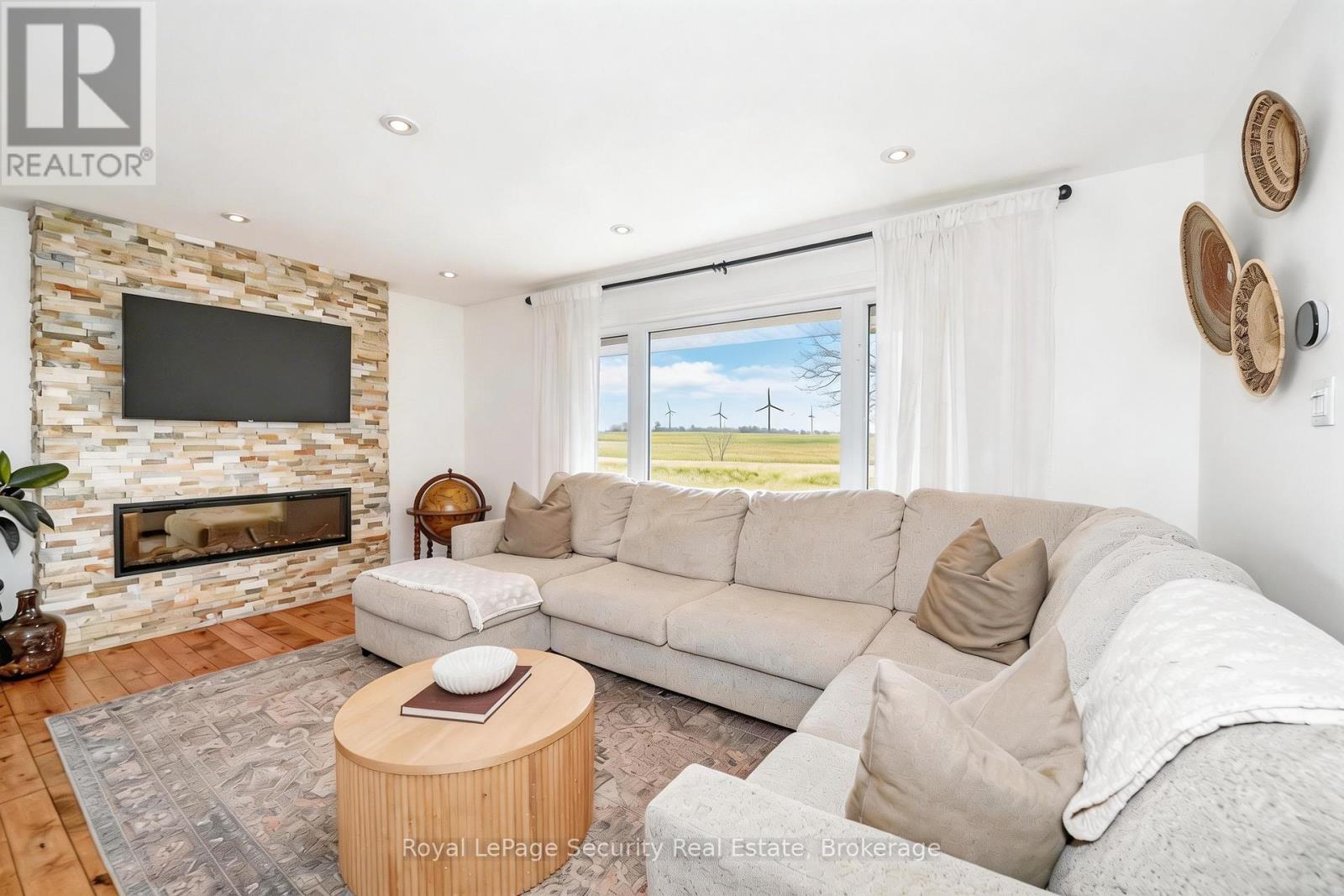 2564 15th Side Road, New Tecumseth, Ontario  L0G 1W0 - Photo 26 - N12990142