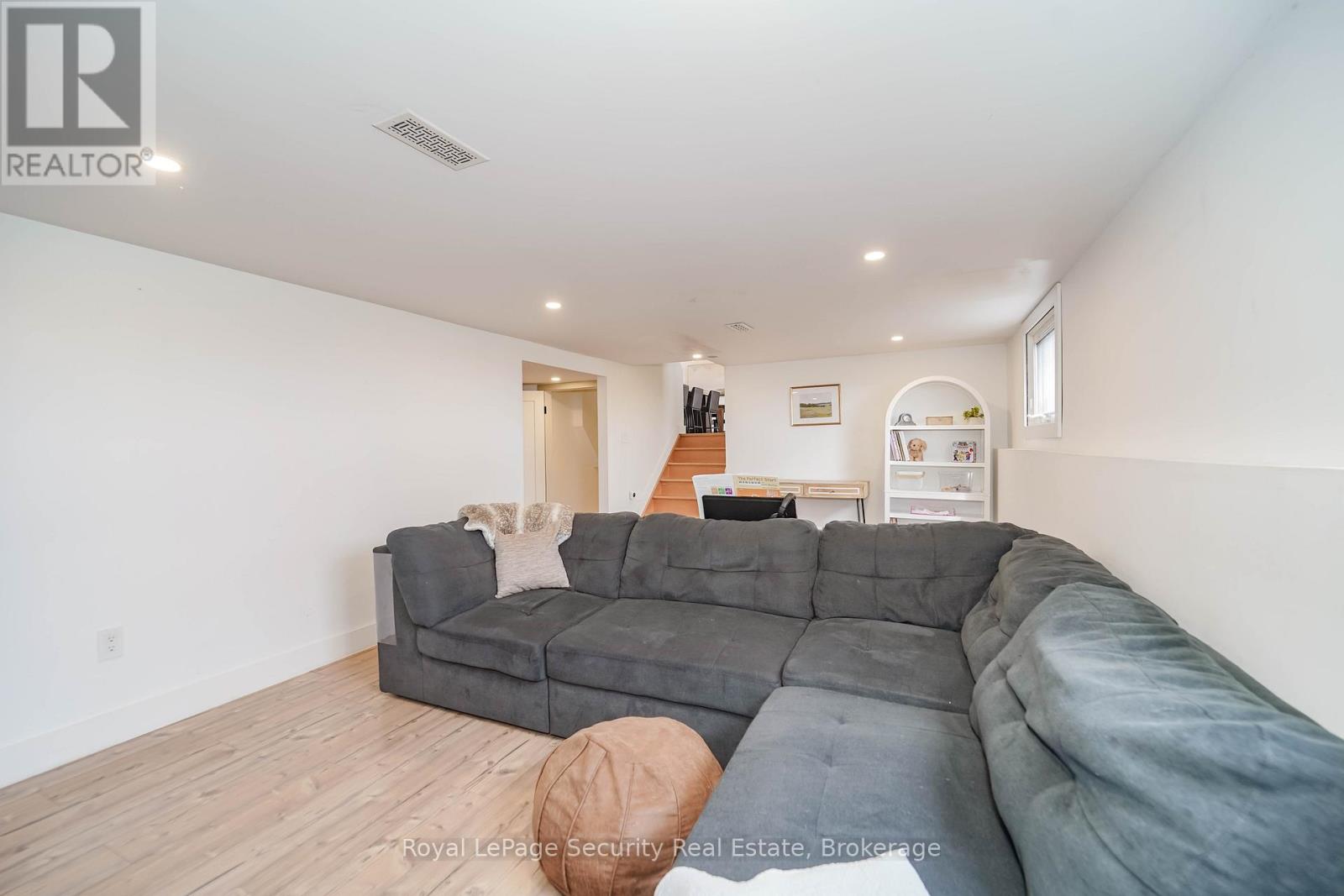 2564 15th Side Road, New Tecumseth, Ontario  L0G 1W0 - Photo 42 - N12990142