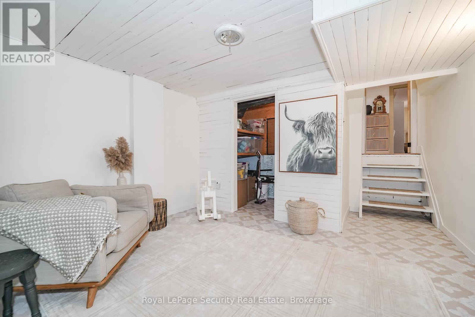 2564 15th Side Road, New Tecumseth, Ontario  L0G 1W0 - Photo 46 - N12990142